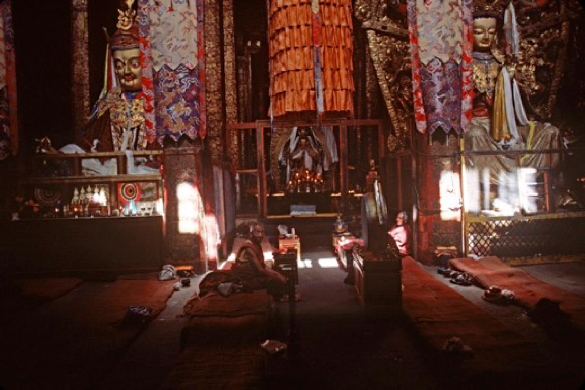 Alain Le Garsmeur Color Photograph - 'Jokhang Monks' 1985 Limited Edition Archival Pigment Print
