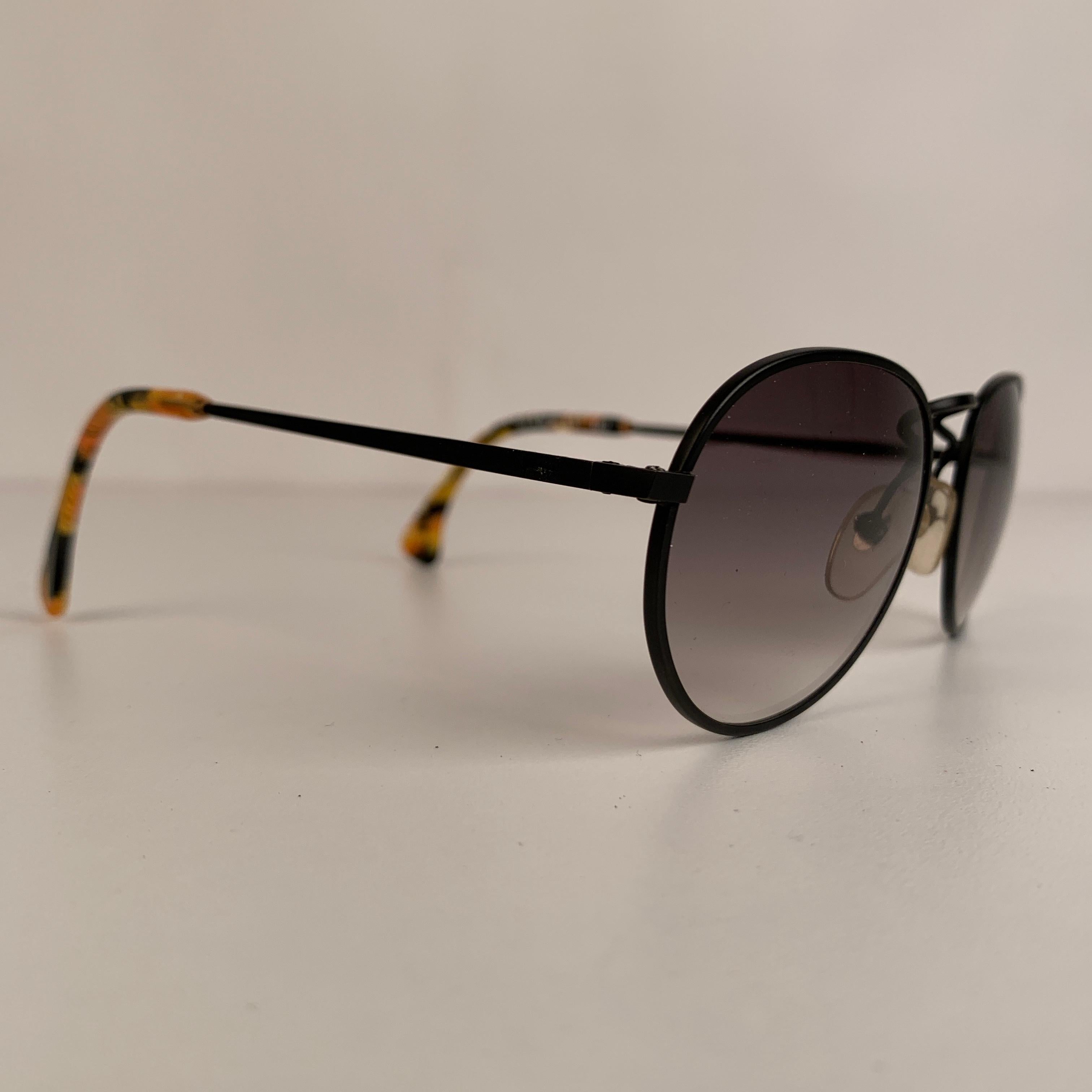 Alain Mikli Black Metal Mint Unisex Round Sunglasses Mod AM 89 651 393 In Excellent Condition In Rome, Rome