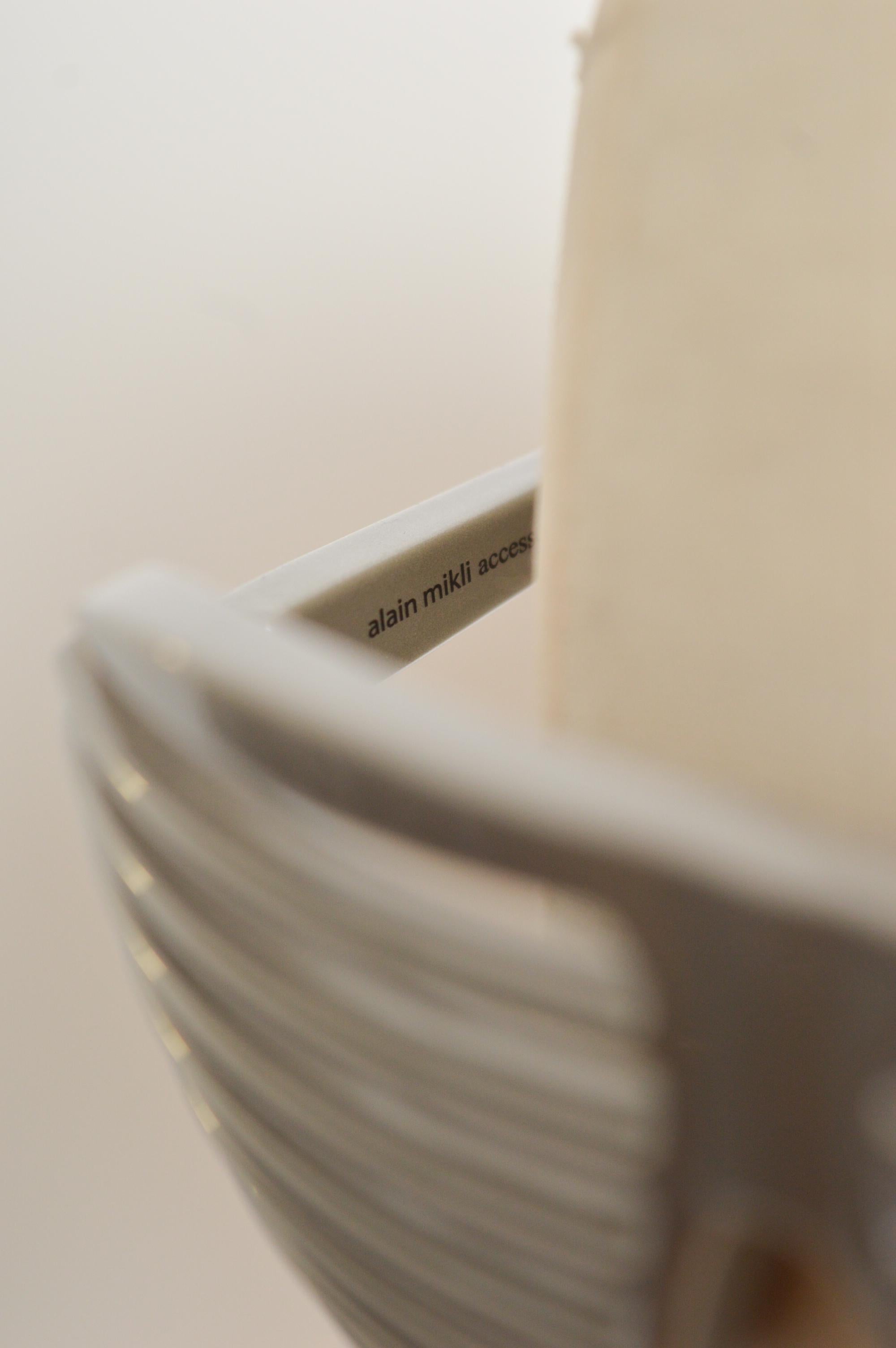 ALAIN MIKLI Persiana plateada vintage Gafas de sol Avant Guard Eyewear en venta 1