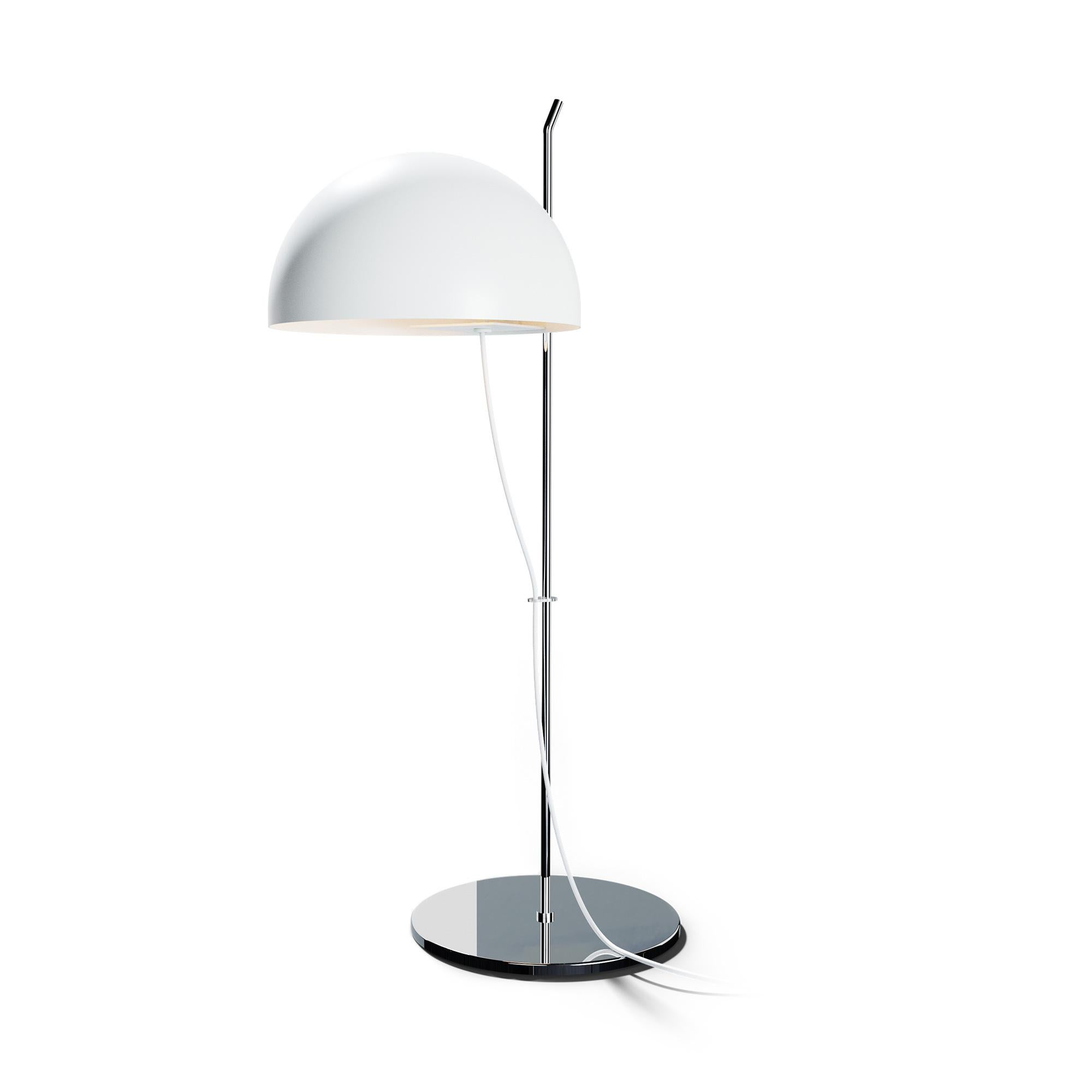 Lacquered Alain Richard 'A21' Desk Lamp in White for Disderot For Sale