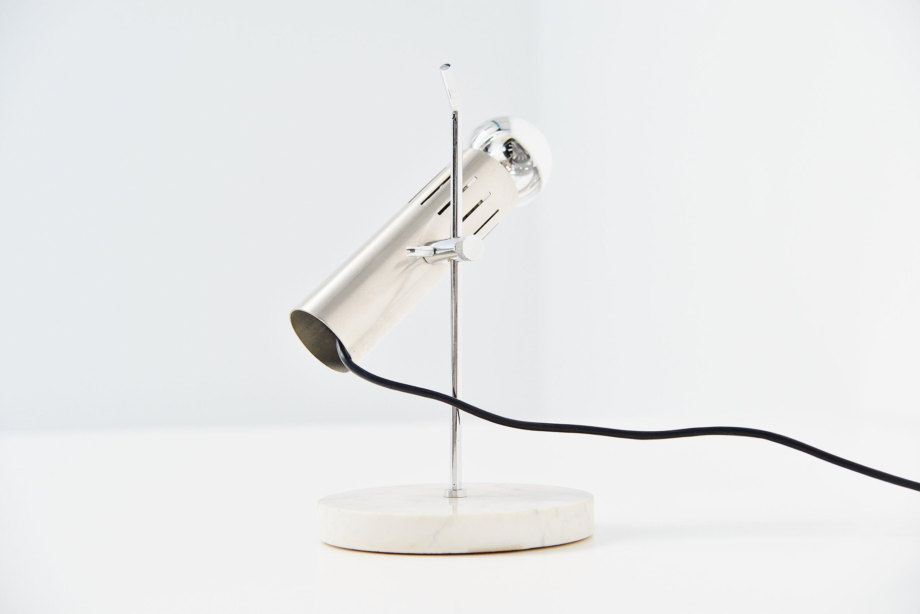 Metà XX secolo Lampada da tavolo A4 di Alain Richard, Francia, 1958 in vendita