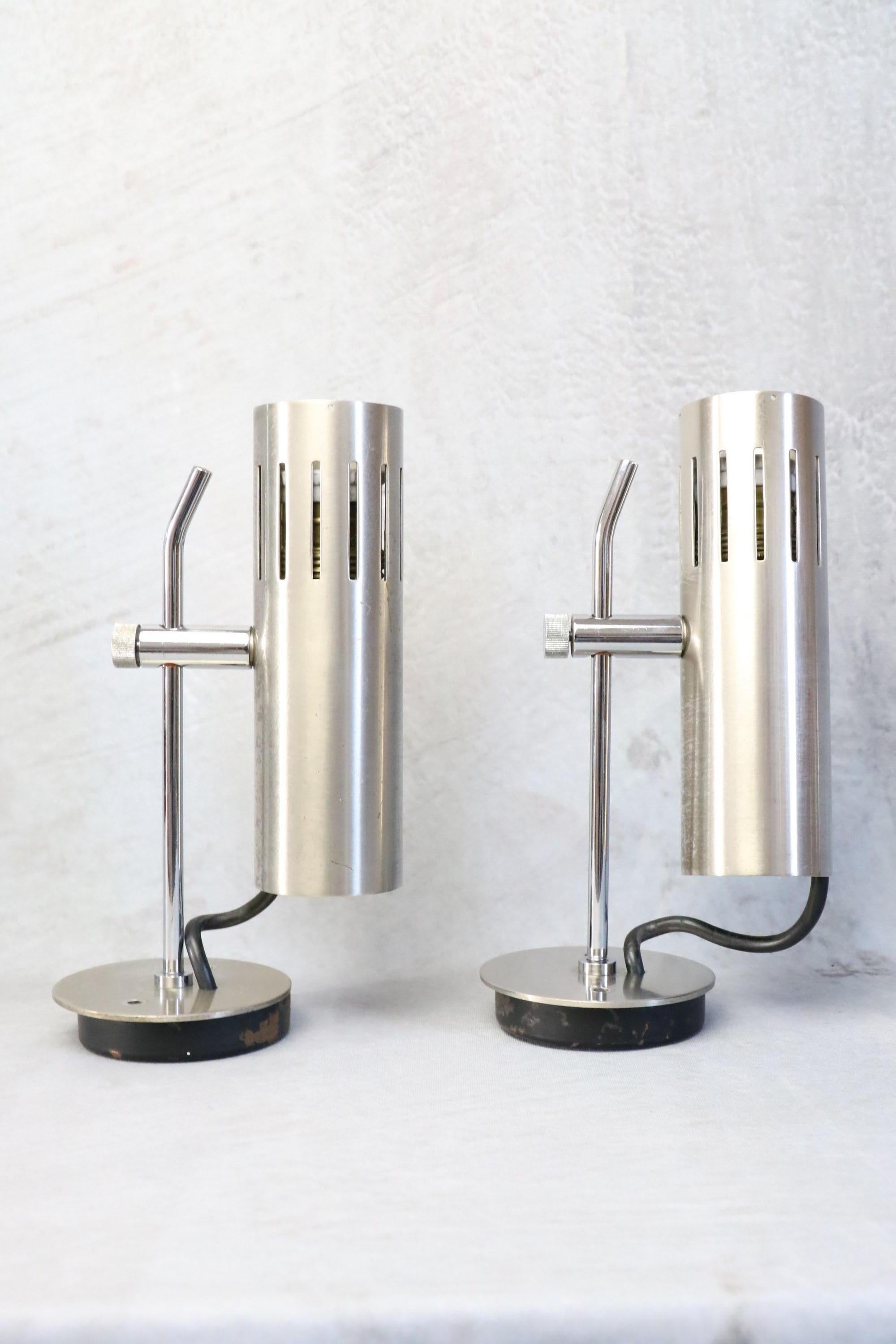 Alain Richard - pair of mid-century A5 sconces circa 1960 - era Biny, Guariche.

Pair of sconces A5, iconic model of the french designer Alain Richard for Pierre Disderot. Fully adjustable wall lamps, the reflectors of these sconces are swiveling