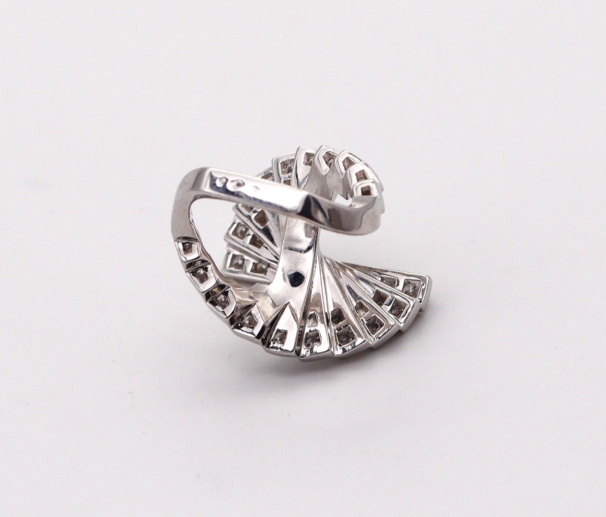 ALAIN ROURE 1970 Escalator Geometric Ring 18K White Gold With 2.60 Ctw Diamonds In Excellent Condition For Sale In Miami, FL