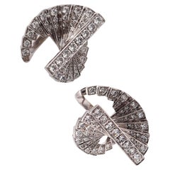 ALAIN ROURE 1970, bague Escalator géométrique en or blanc 18 carats avec 2,60 carats de diamants