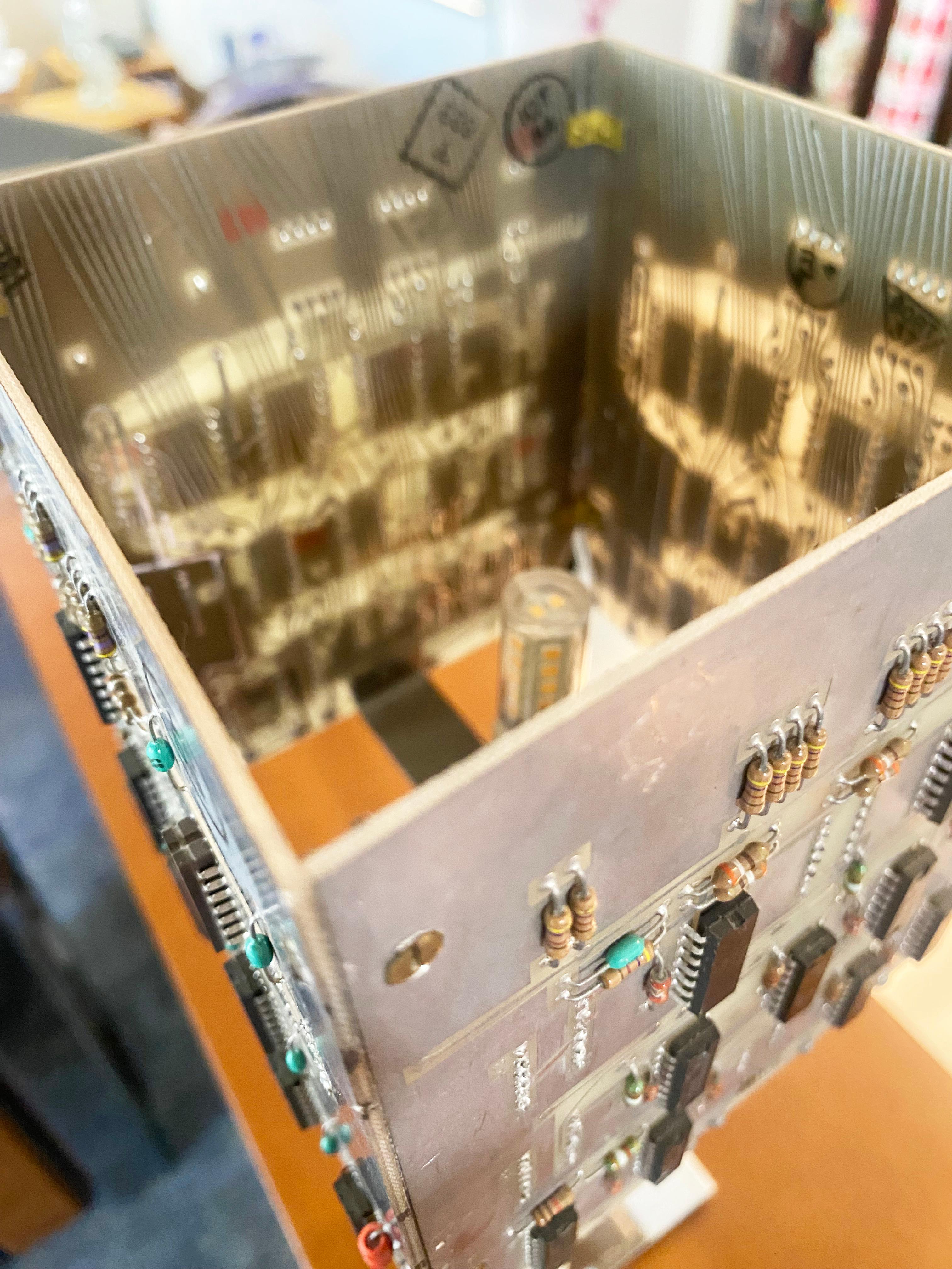 Plastique Alain Vilatou - Cubic” lamp printed circuit boards and metal 1990 en vente
