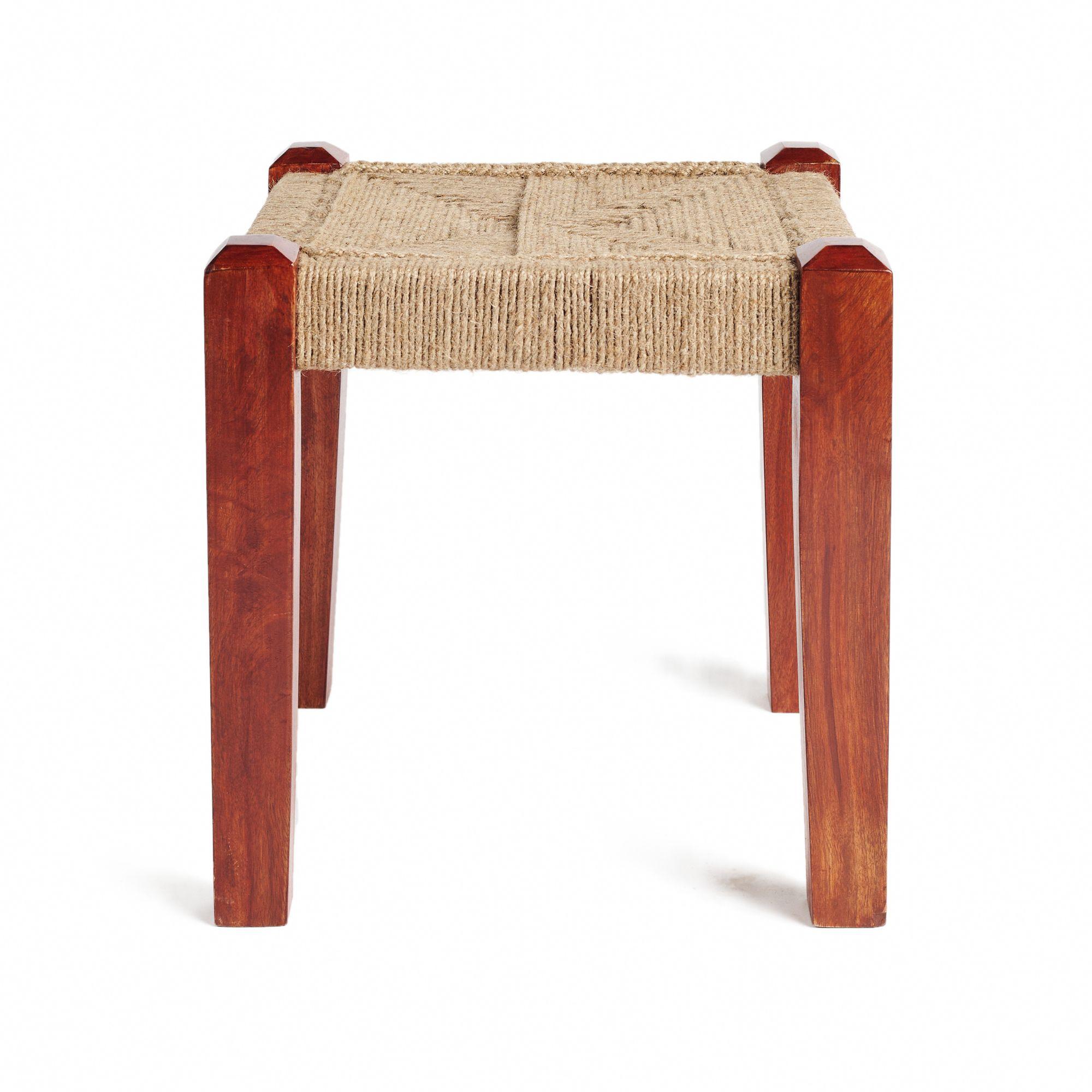 Alambh Neutral Stool is an artisanal creation made using natural fibers like jute. Carefully handwoven by women artisans with whom we are collaborating for a unique collaboration, this uses their skill of hand weaving to create unique two layer