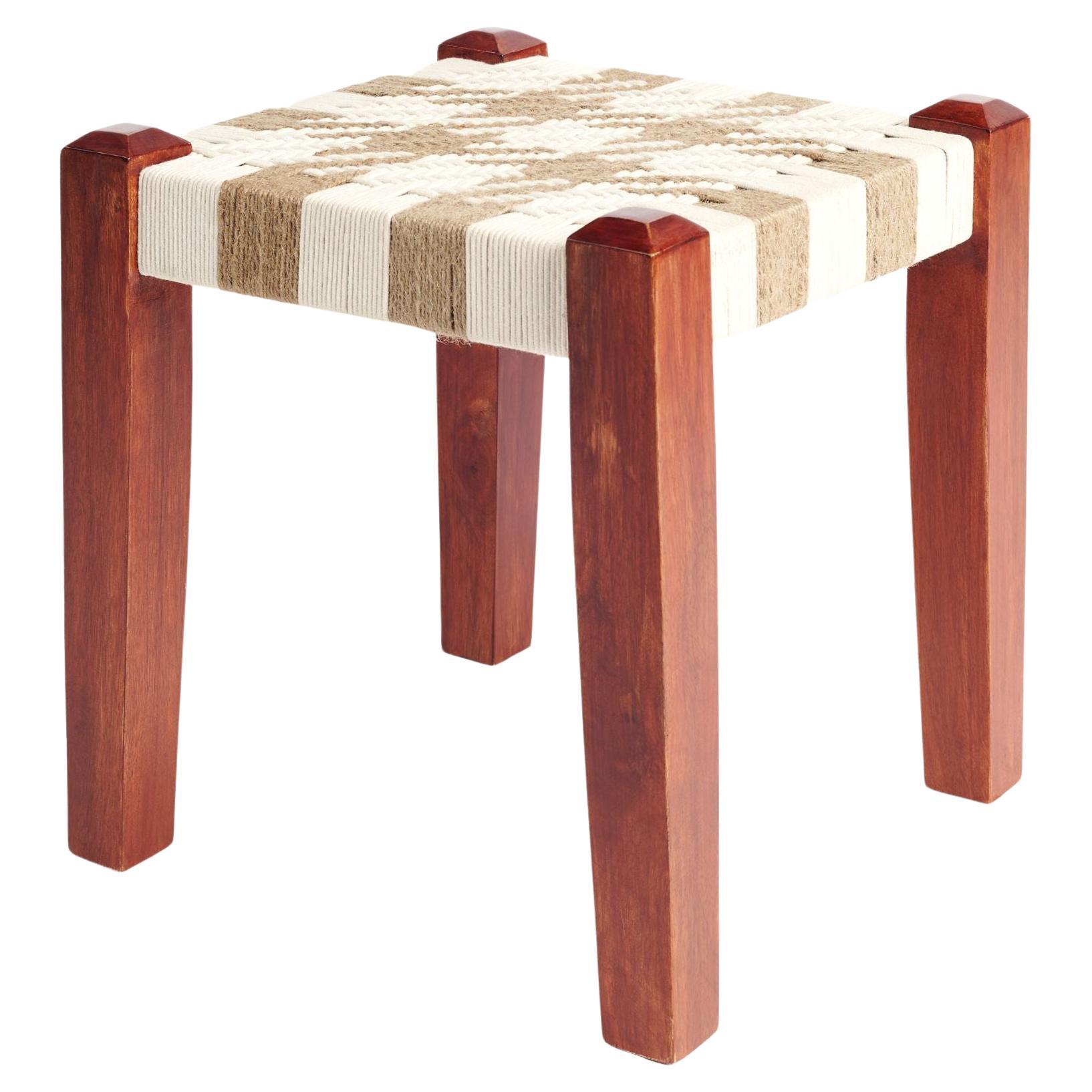 Ālambh Tabouret en coton et jute tissé à la main par des artisans