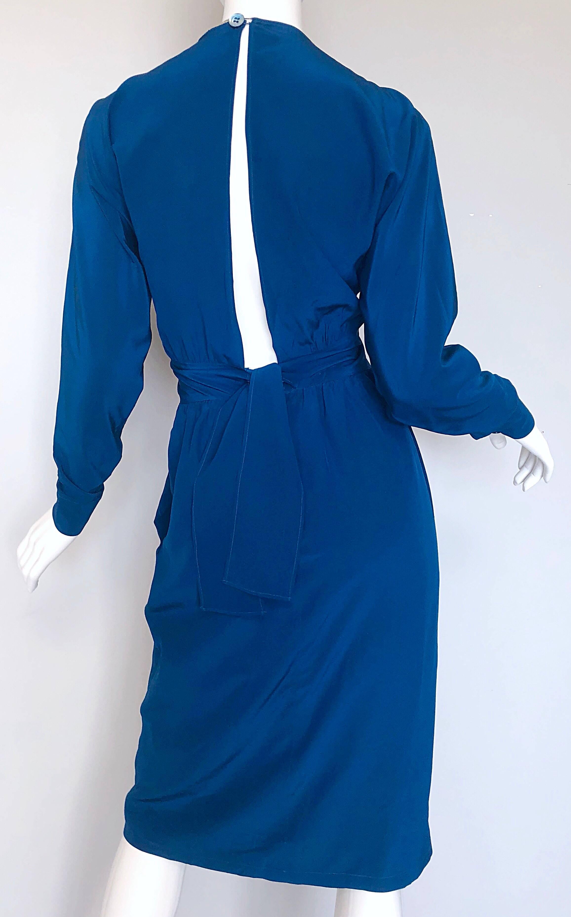 Alan Austin 1970s Cerulean Blue Italian Open Back Long Sleeve Vintage Silk Dress In Excellent Condition For Sale In San Diego, CA