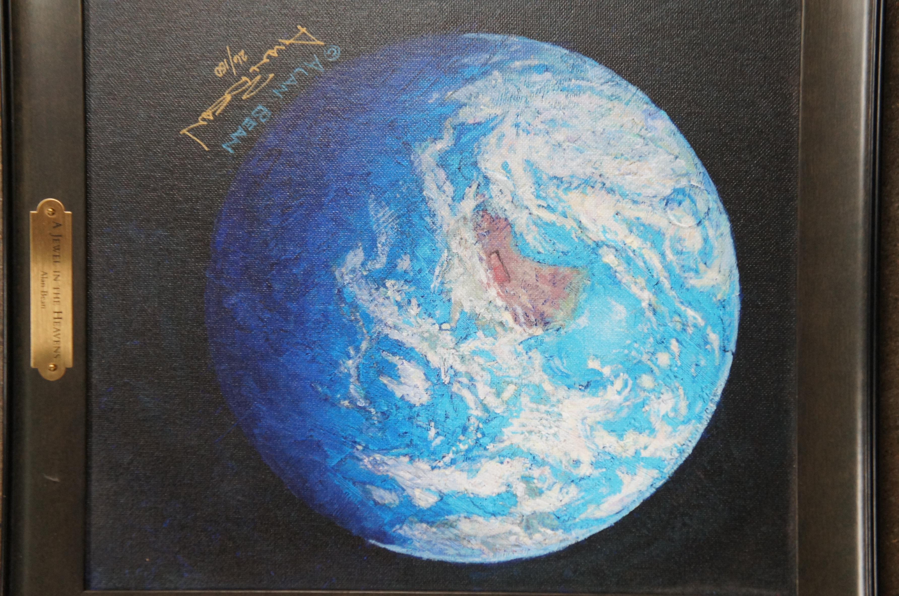 20ième siècle Alan Bean Un Jewell dans les Cieux La Terre vue de l'A Space Giclée sur Toile 17
