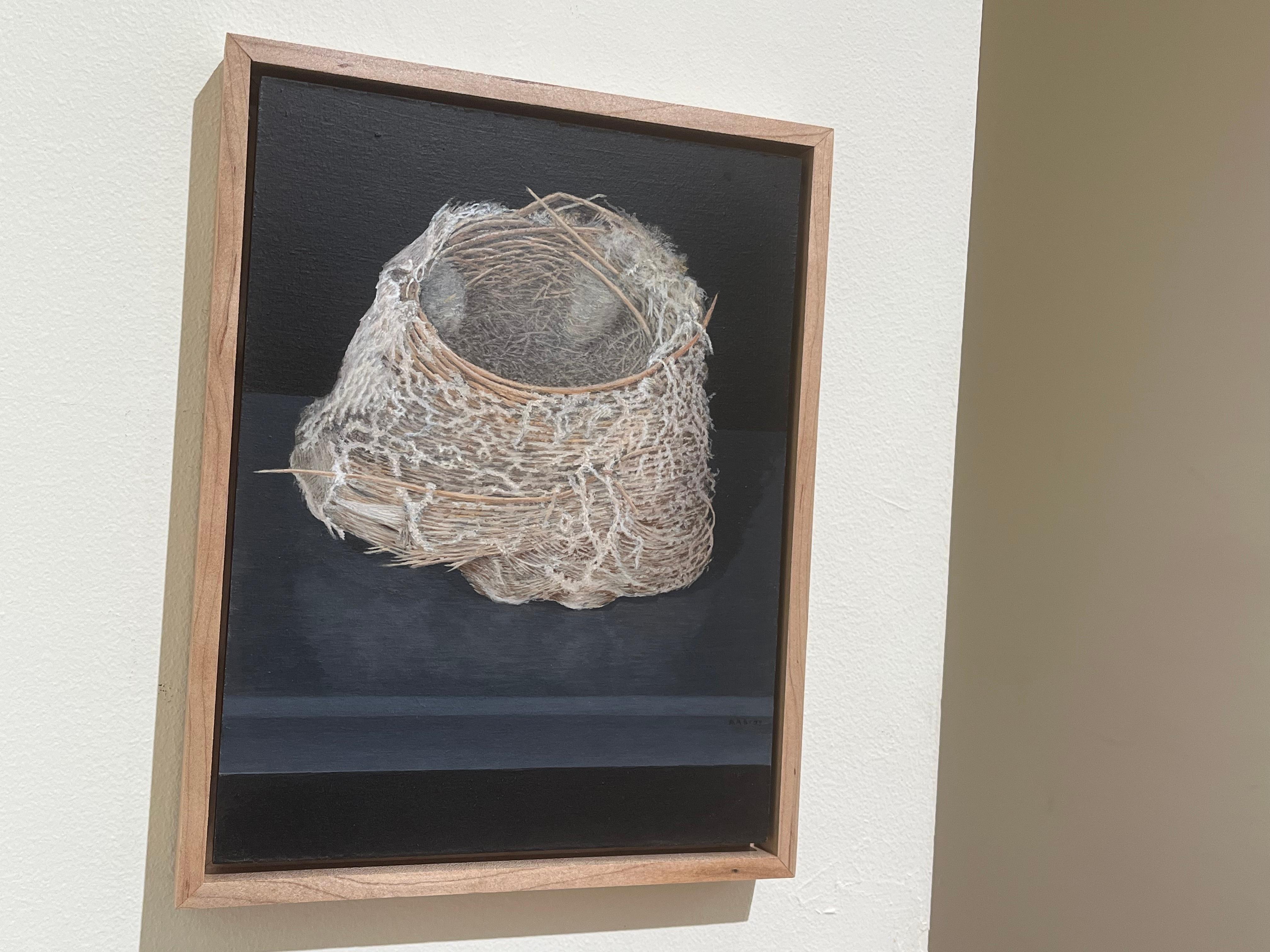 Alan Bray, Nido en un nido, 2023, pintura impresionista en caseína sobre la naturaleza del nido en venta 8