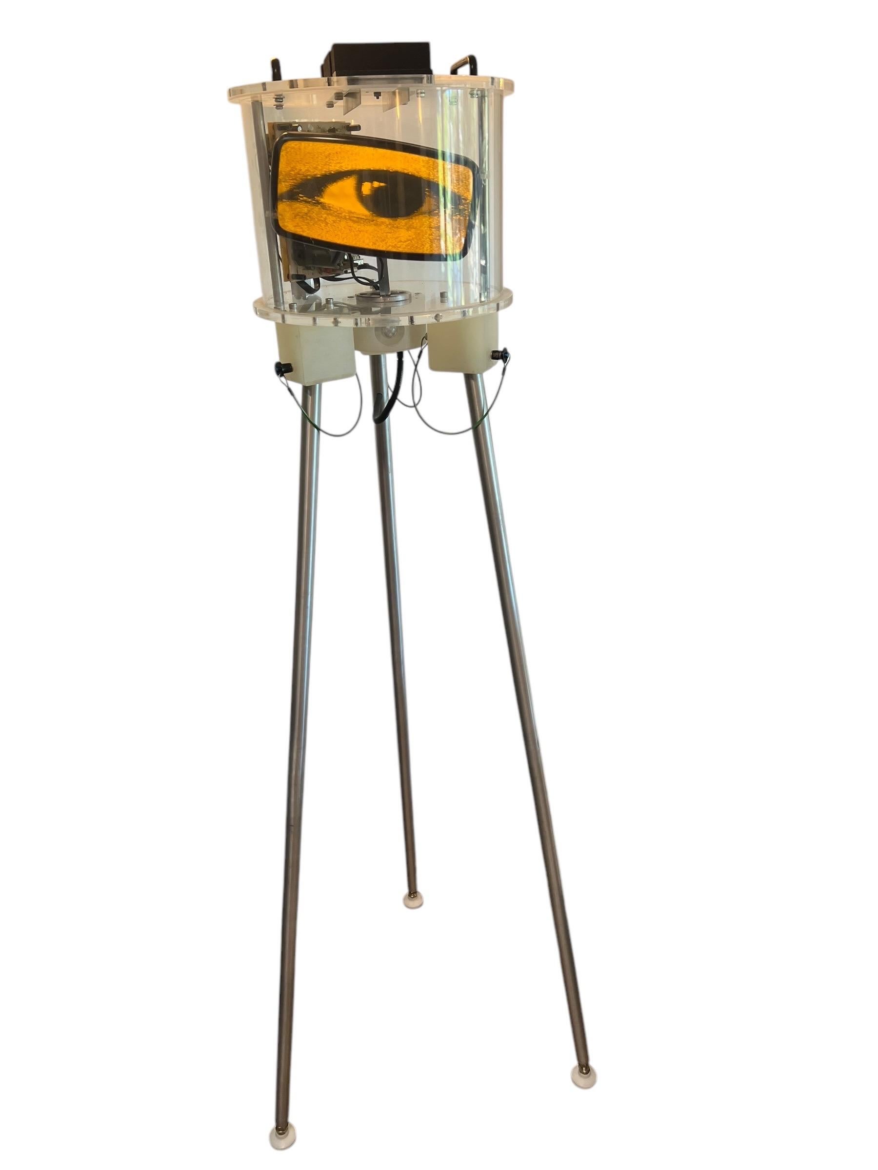 Scultura elettronica di Alan Rath, intitolata 