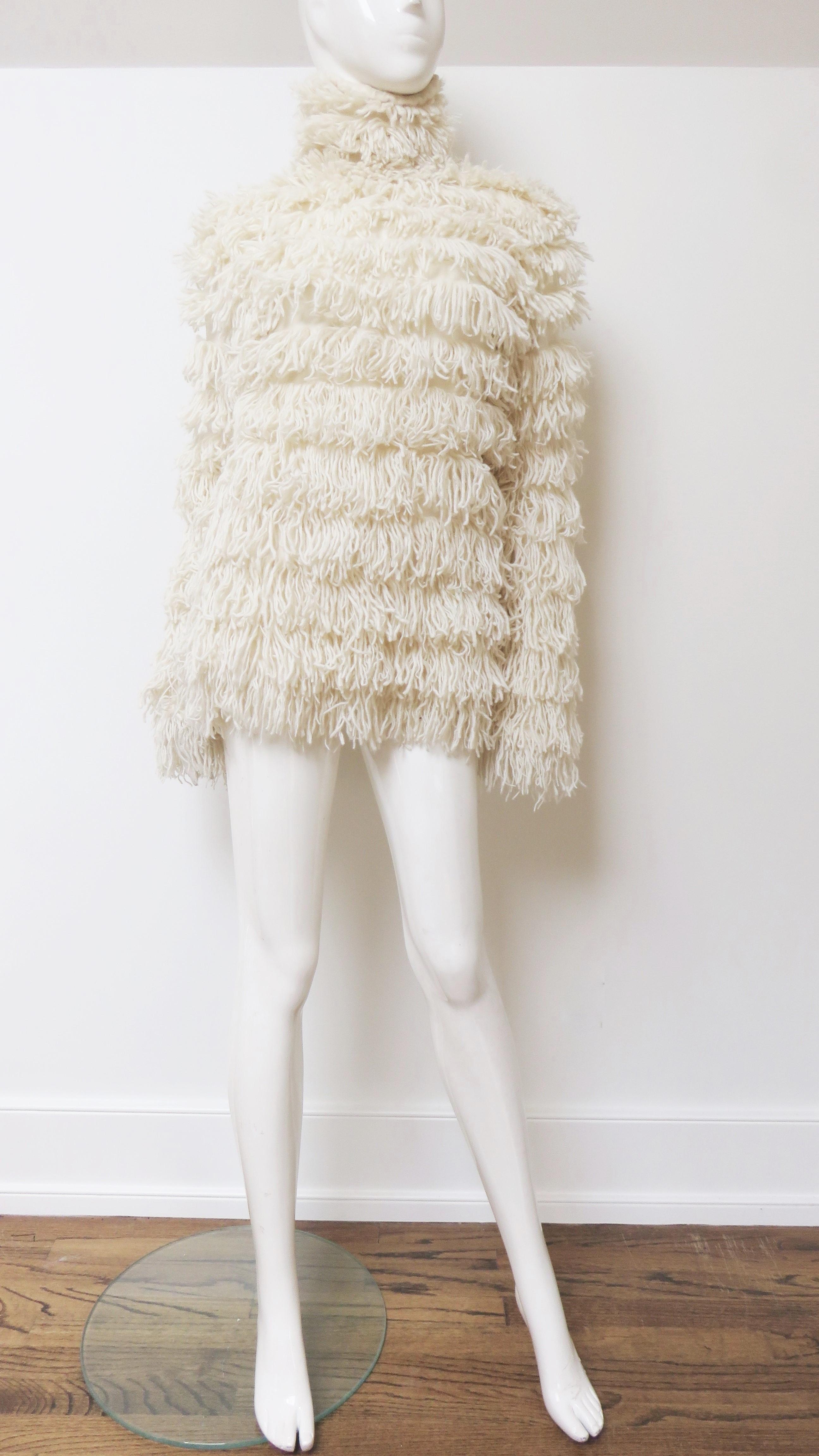Alan Scott of Johnstons of Elgin Cashmere Sweater with Fringe In Good Condition For Sale In Water Mill, NY