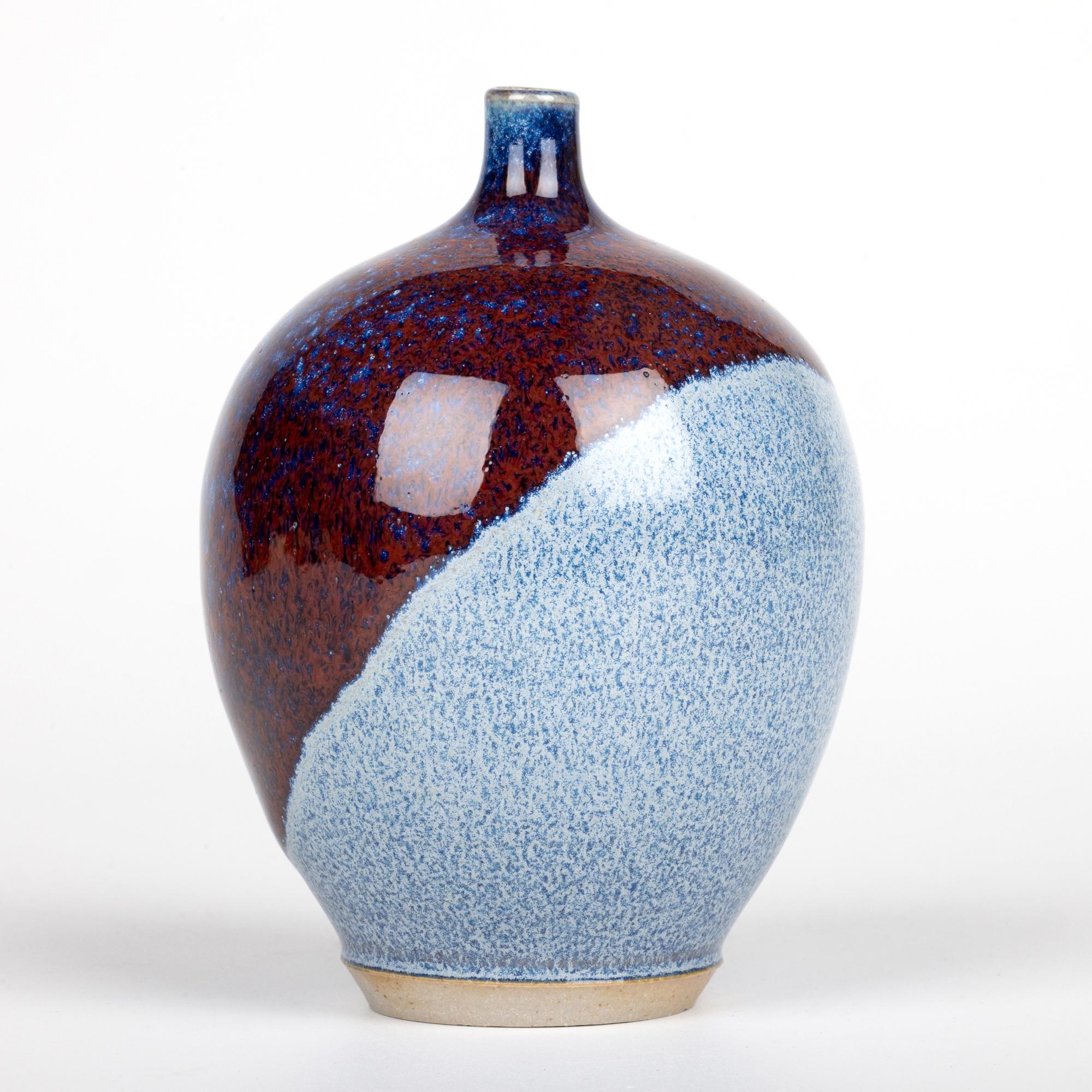 Vasi a bottiglia Alan White Dartington Trio Studio Pottery con smaltatura a macchia d'olio in vendita 5