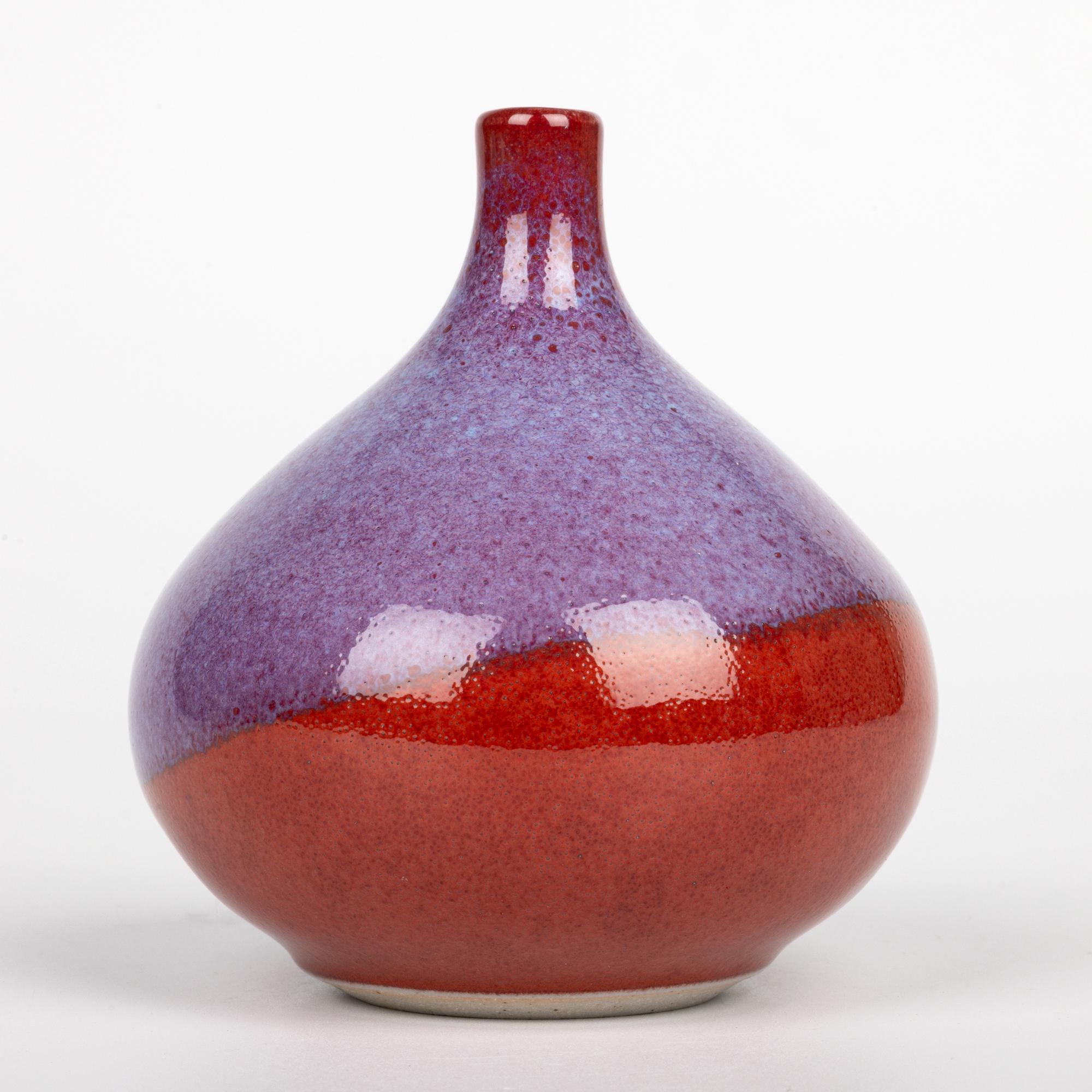 Vasi a bottiglia Alan White Dartington Trio Studio Pottery con smaltatura a macchia d'olio in vendita 6