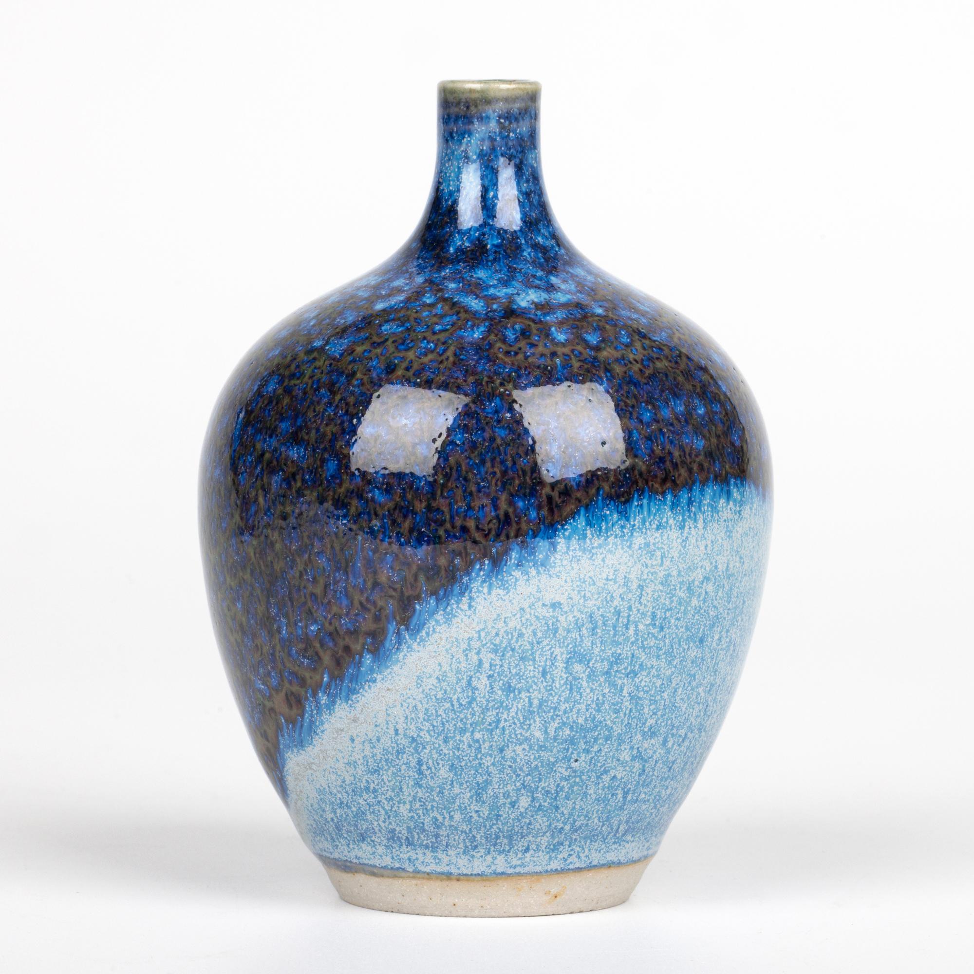 Vasi a bottiglia Alan White Dartington Trio Studio Pottery con smaltatura a macchia d'olio in vendita 7
