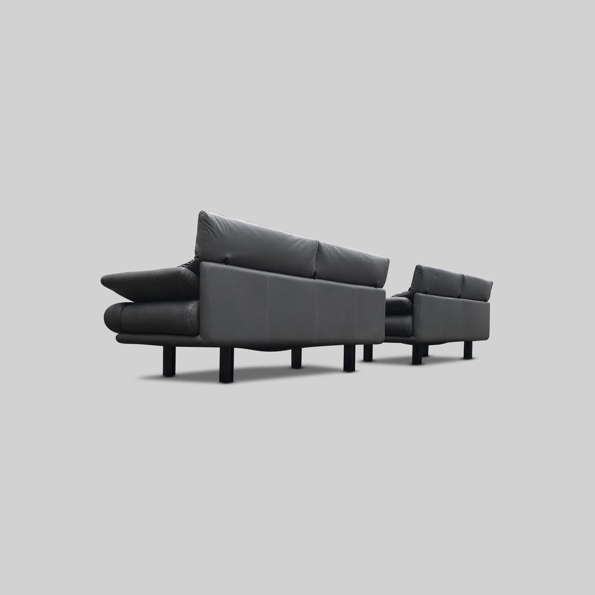 Alanda 2.5 seater leather sofa by Paolo Piva for B&B Italia 1980s 1