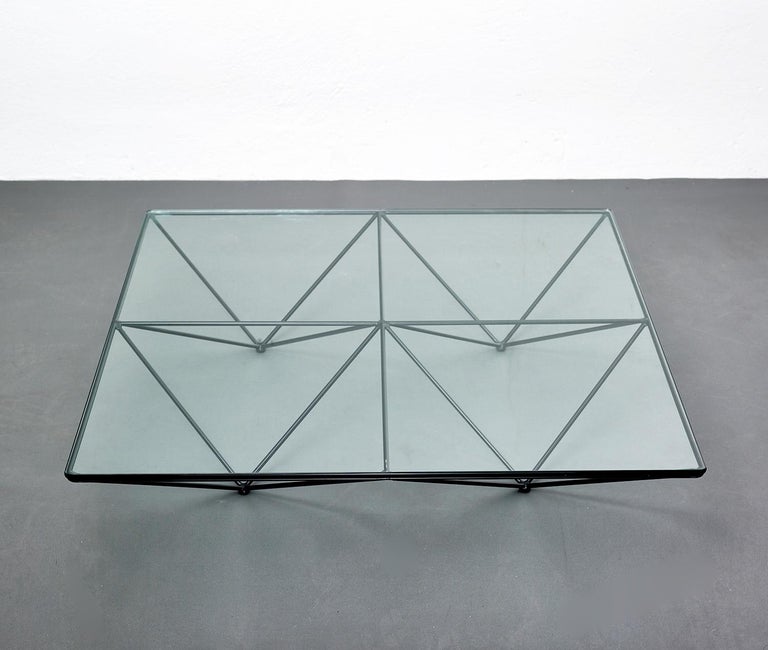 Modern Alanda Coffee Table by Paolo Piva with Square Glass and Metal Structure For Sale