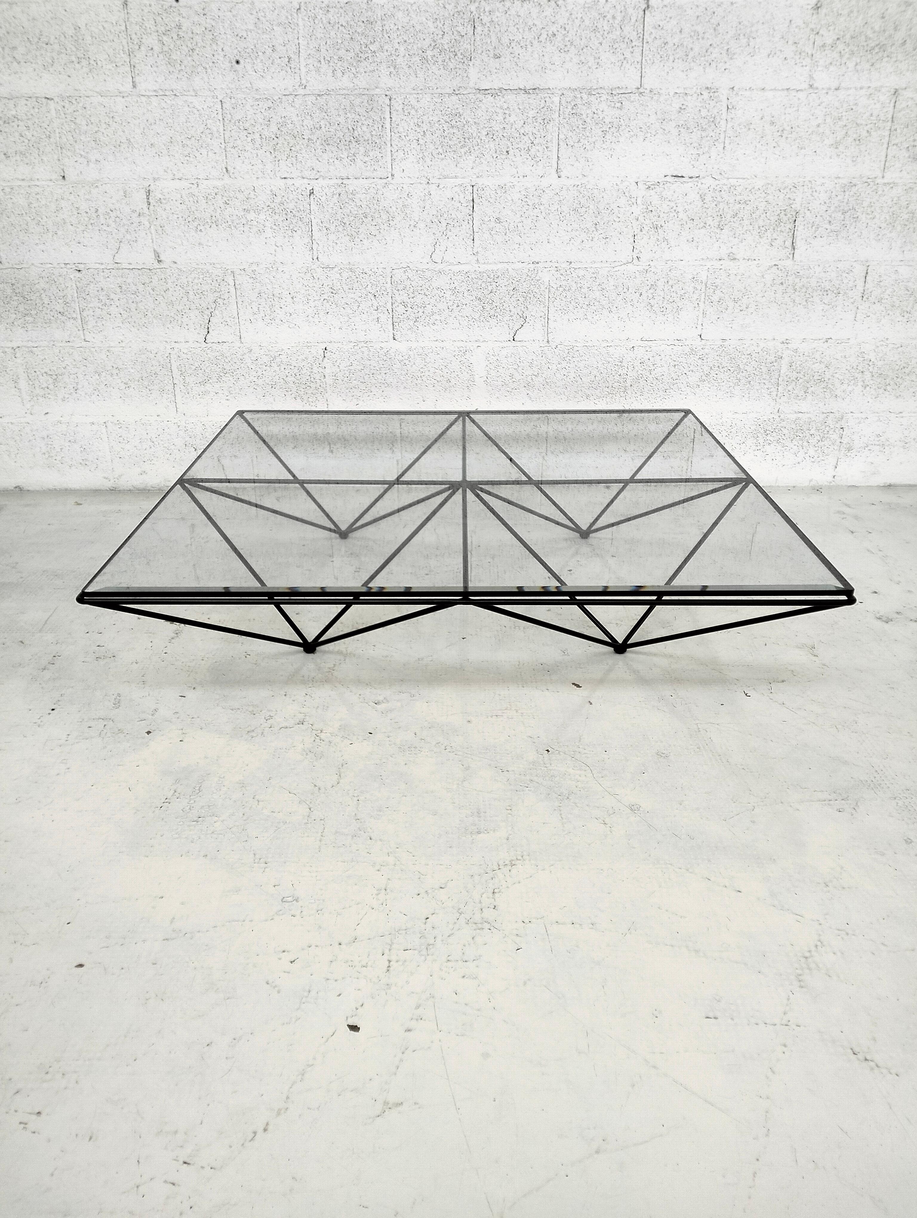 Mid-Century Modern Alanda metal coffee table by Paolo Piva for B&B Italia 70s For Sale
