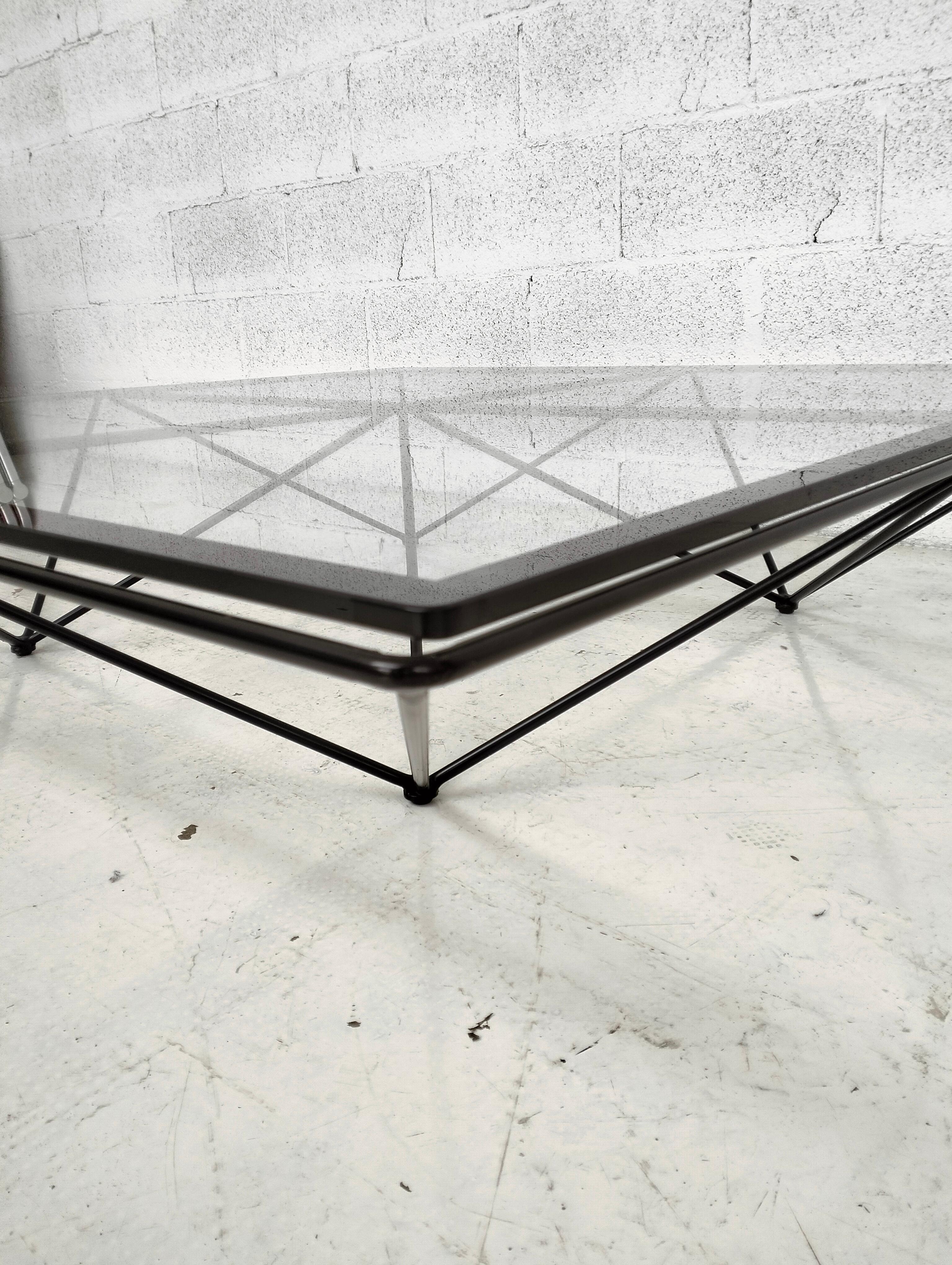 Metal Alanda metal coffee table by Paolo Piva for B&B Italia 70s For Sale