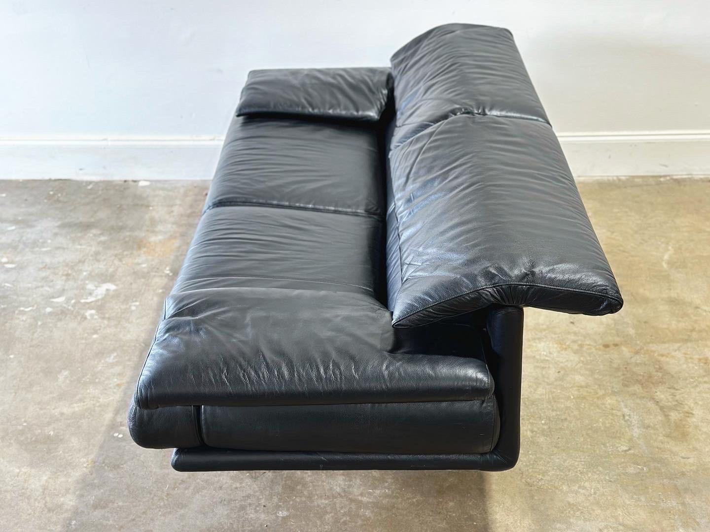 Alanda Sofa by Paolo Piva for B&B Italia, Post Modern, Vintage Black Leather In Good Condition In Decatur, GA
