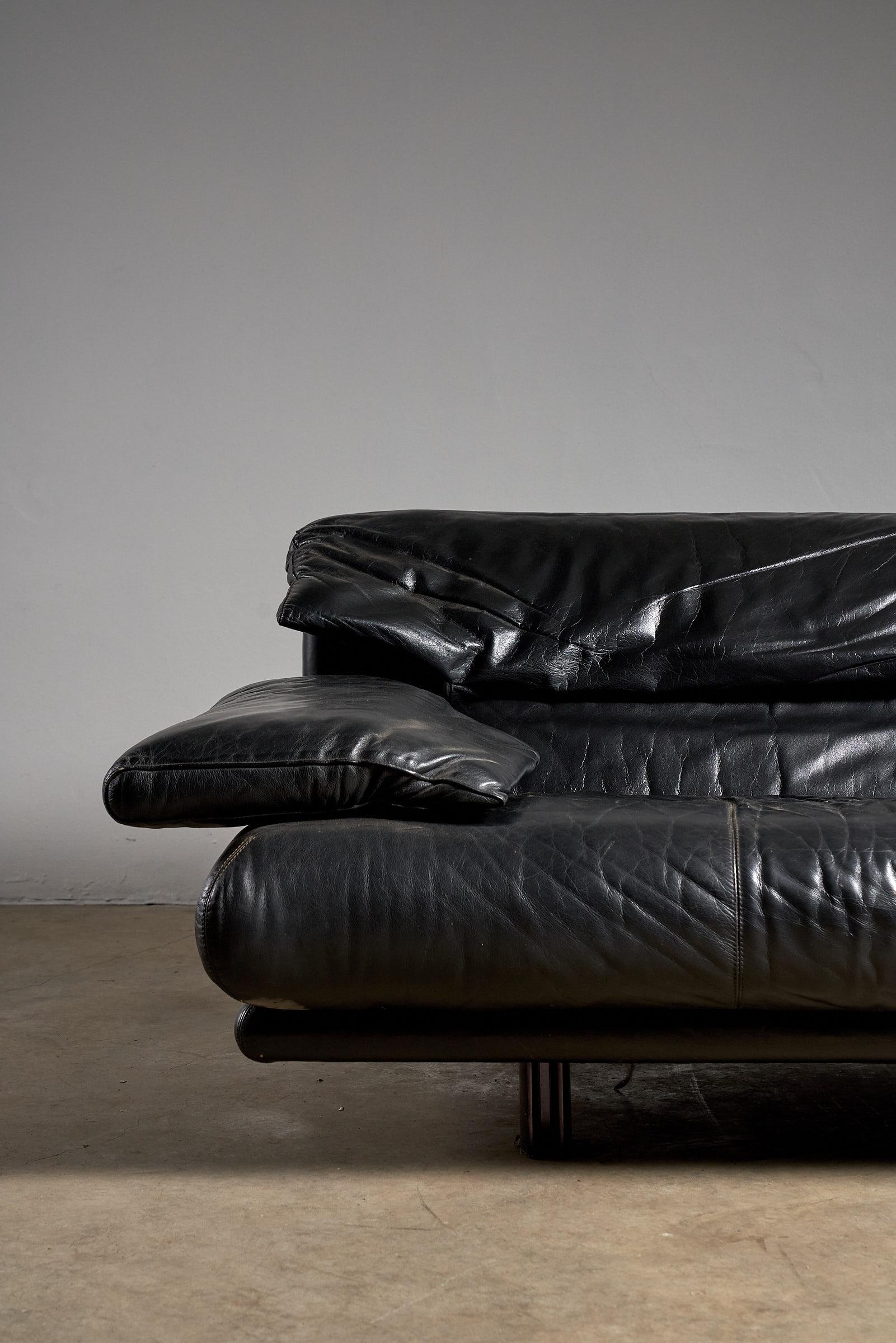Hand-Crafted Alanda sofa Paolo Piva for B&B Italia black leather For Sale