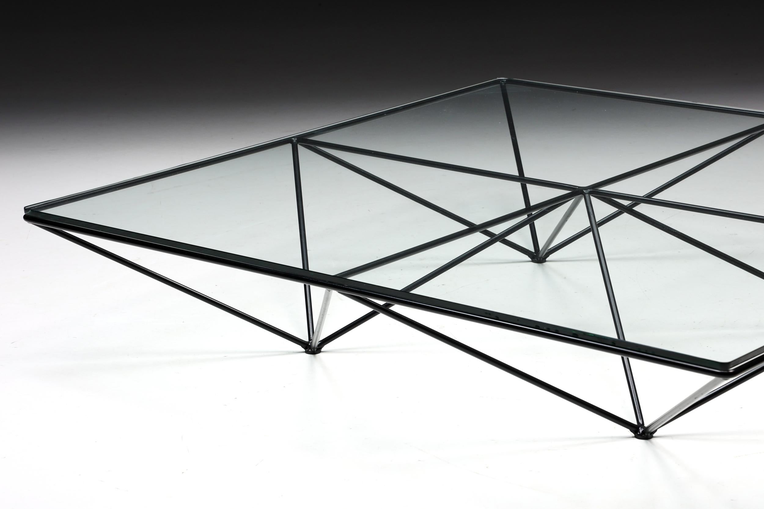 Mid-Century Modern Alanda Square Coffee Table by Paolo Piva for B&B Italia, 1980s For Sale