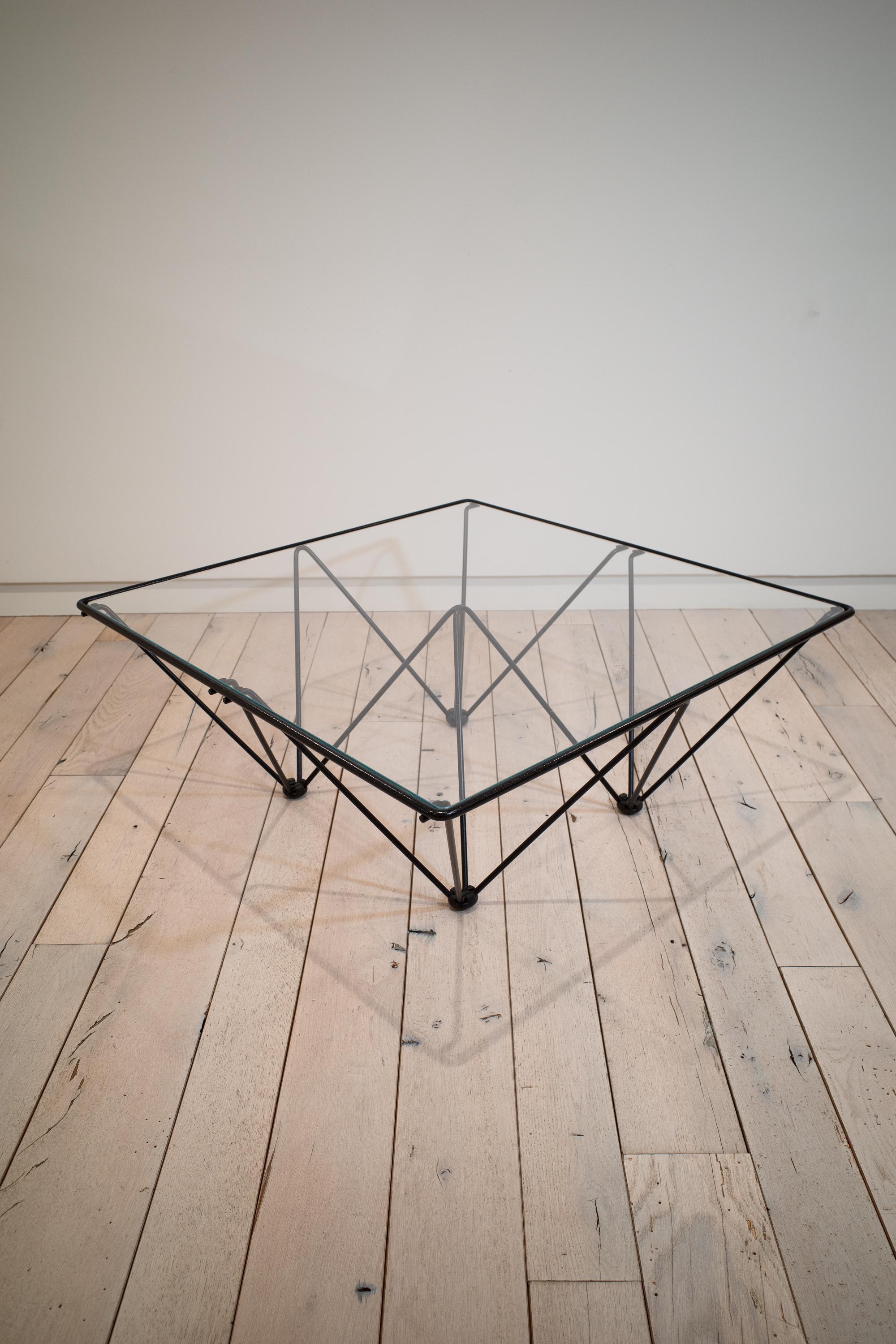 An authentic Alanda Square Coffee Table, designed by Paolo Piva for B&B Italia in the 1980s, features a black metal wire frame and a square glass top.