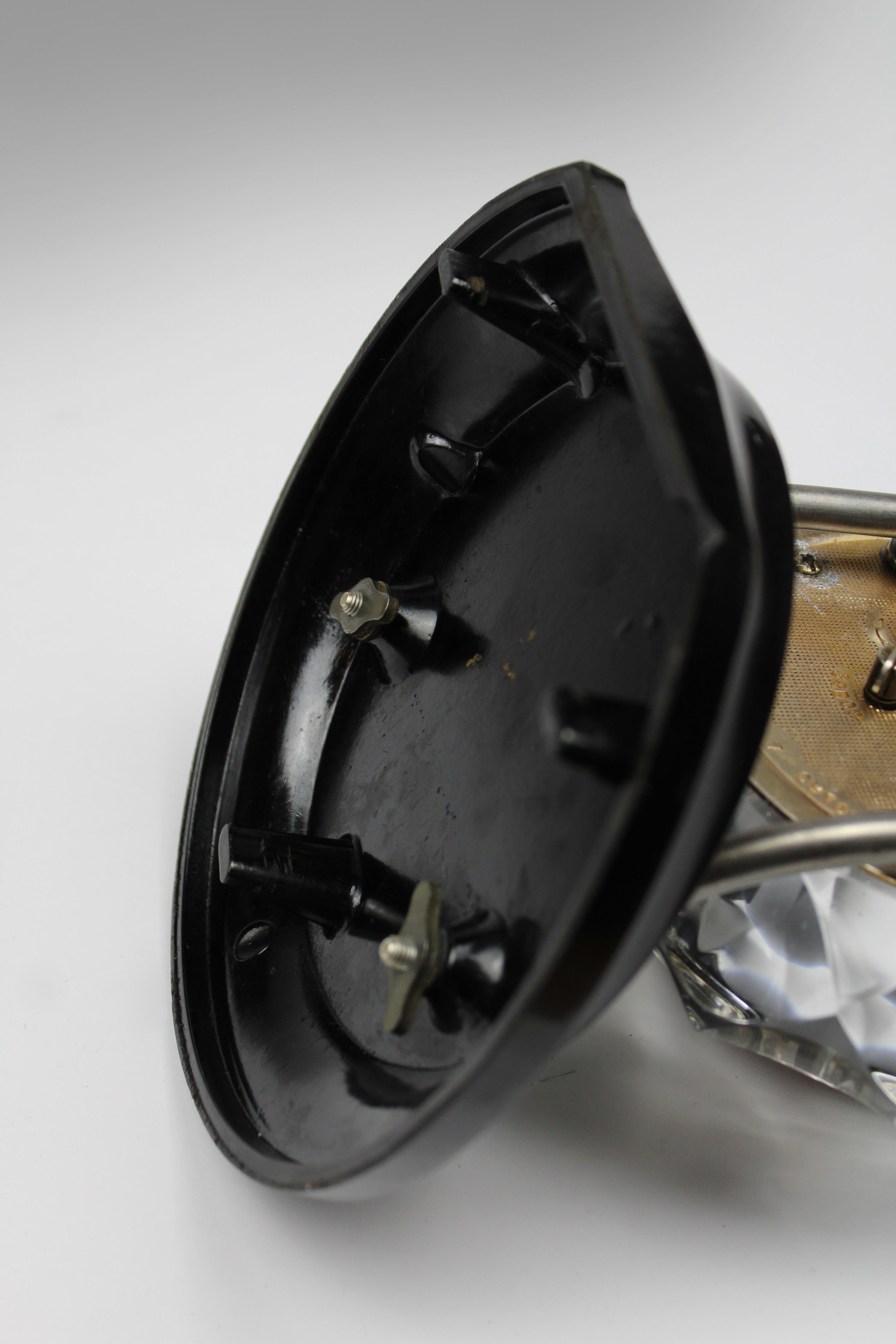 Alarm Clock Mayak Crystal bakelite Burgundy USSR Sovjet Art Deco 1970's Russia For Sale 7