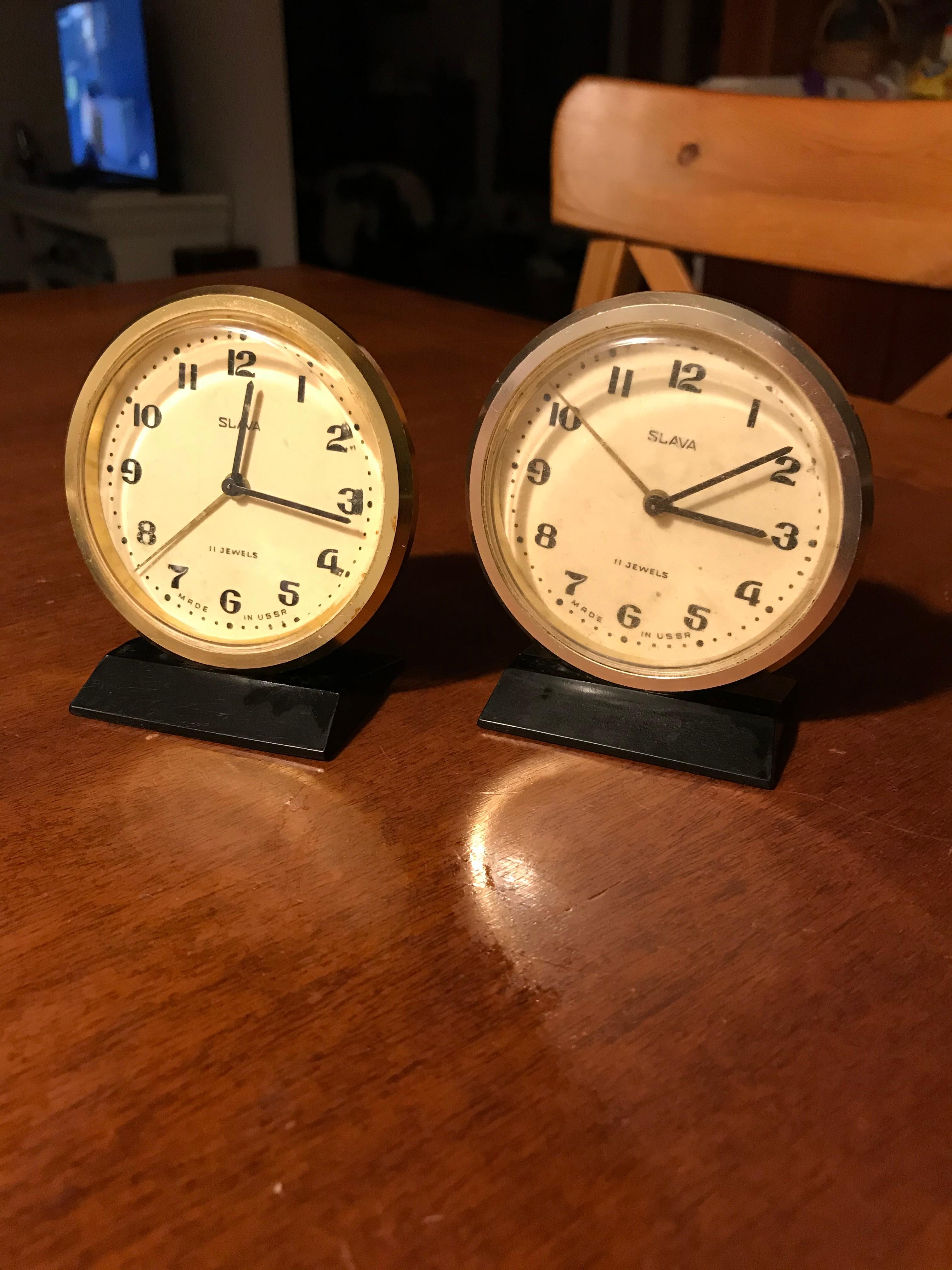 Alarm Clock Slava Vintage Mechanical Slava In Good Condition For Sale In Lábatlan, HU
