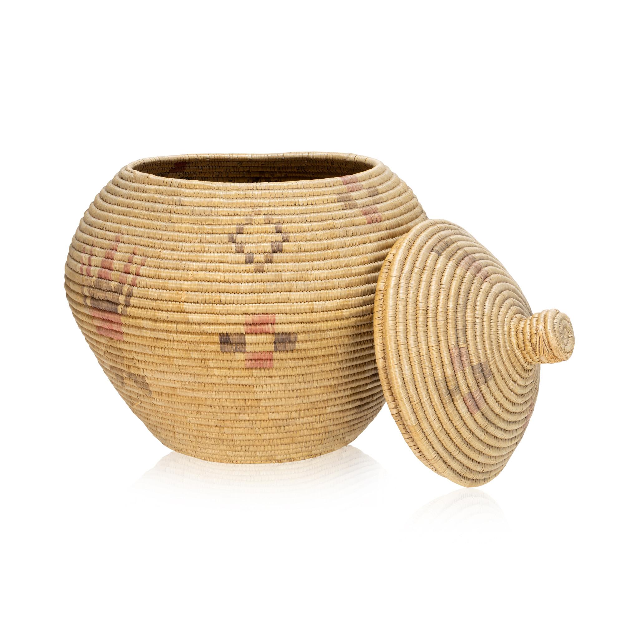 20th Century Alaskan Eskimo Lidded Basket For Sale