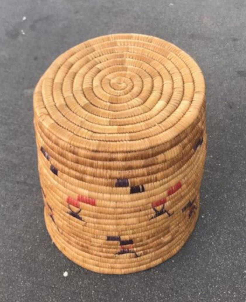 Cesta pictórica india de Alaska en Bueno estado para la venta en Los Angeles, CA