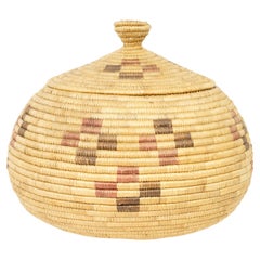 Cesta con tapa de Alaska