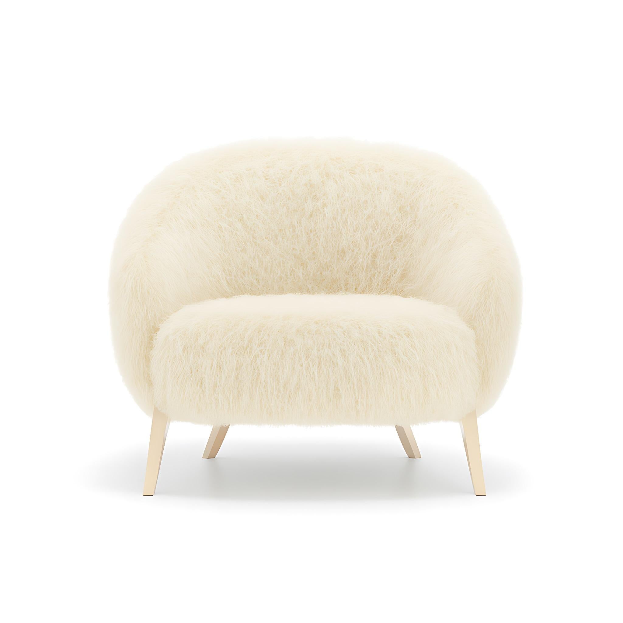 Alba Sessel aus cremefarbenem Kunstfell  Von Mondo Design Studio (Moderne) im Angebot