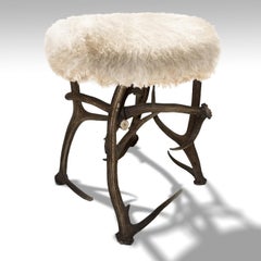 Puf tapizado Alba de madera de haya y bouclé crema