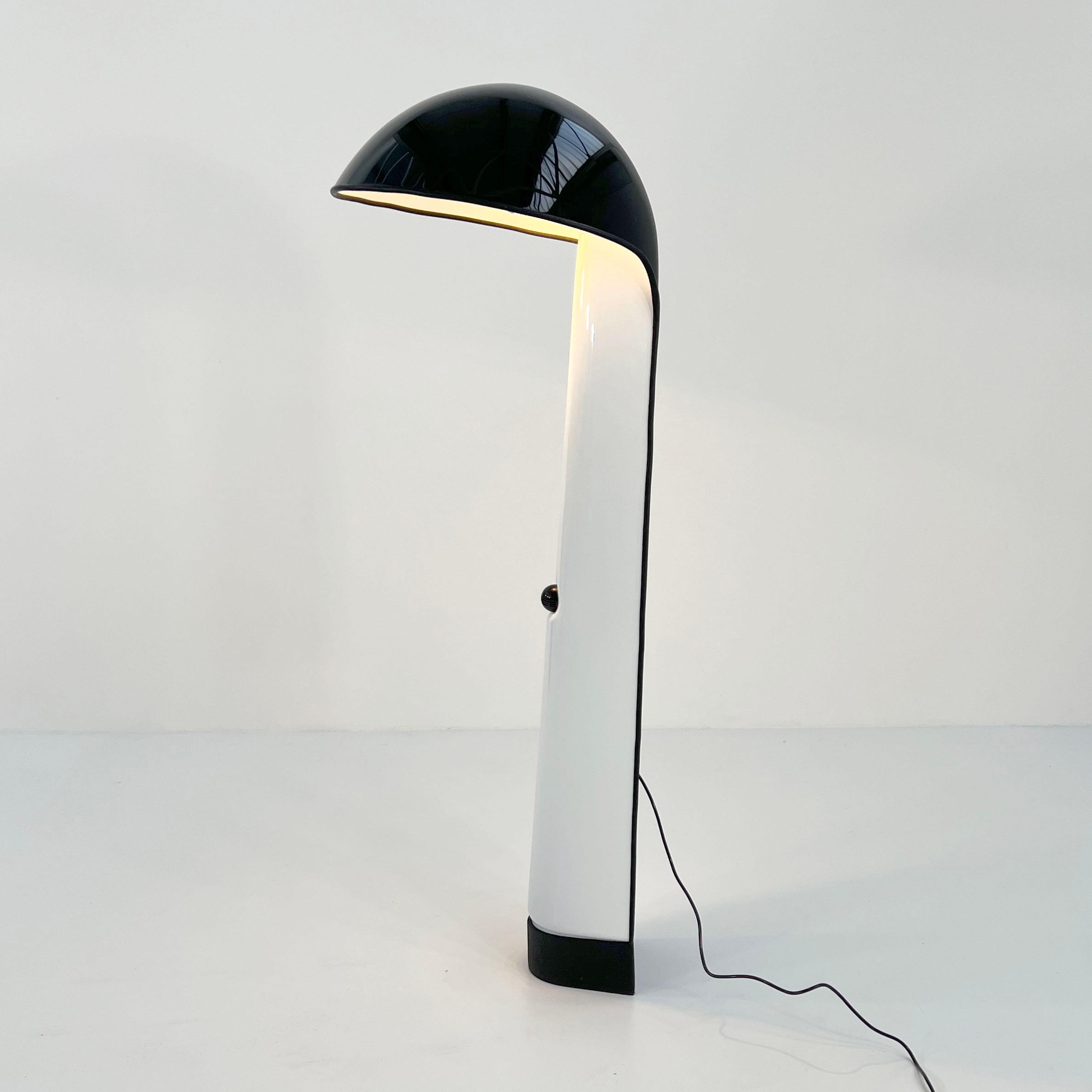 Alba Floorlamp by Ermanno Lampa & Sergio Brazzoli for Harvey Guzzini, 1970s In Good Condition For Sale In Ixelles, Bruxelles