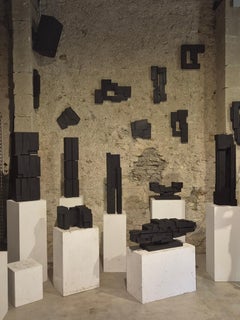 Basso rilievo V - Scultura da parete astratta e geometrica, legno di acero carbonizzato