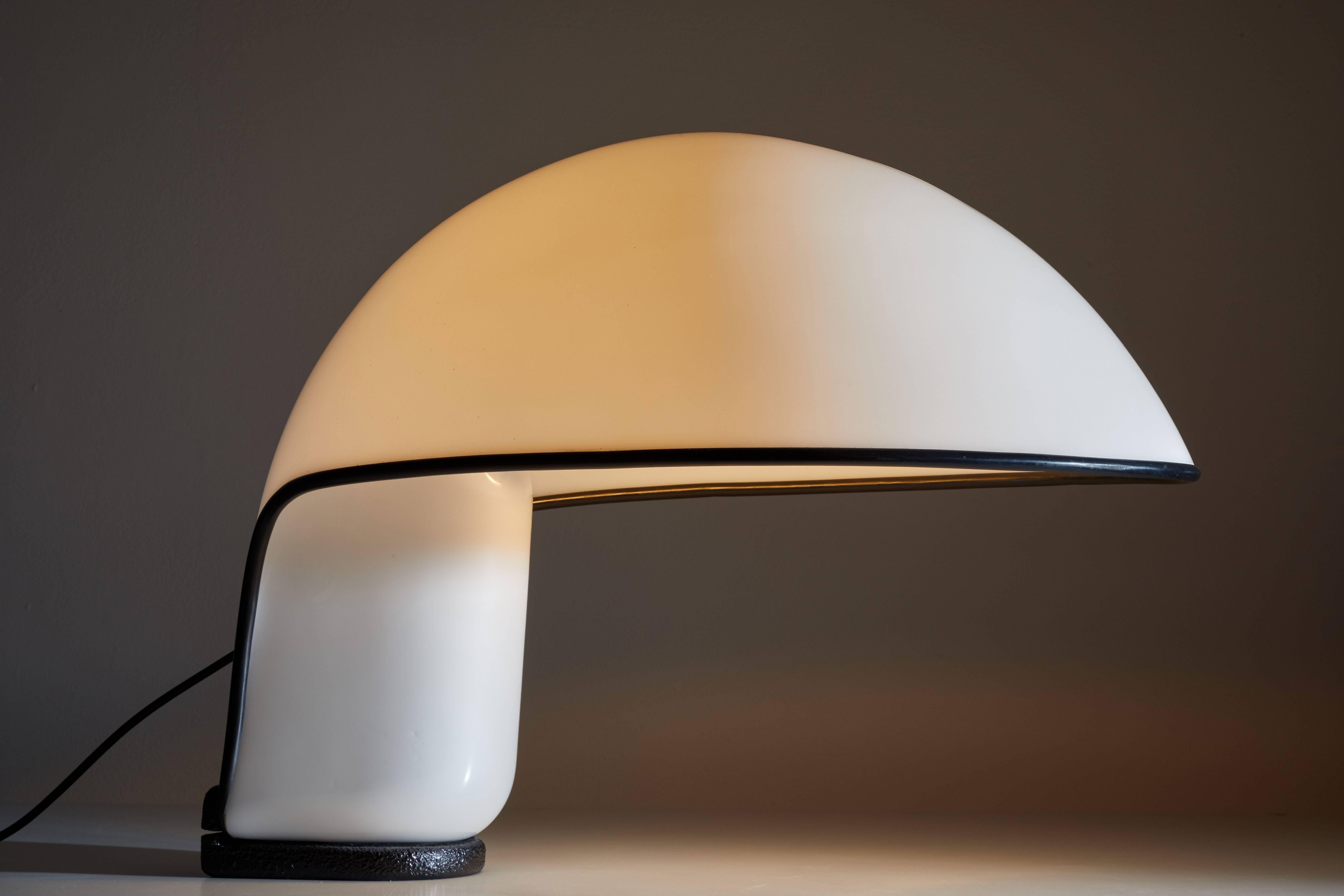 Lámpara de mesa Albanella de Sergio Brazzoli y Ermanno Lampa para Guzzini Moderno de mediados de siglo en venta