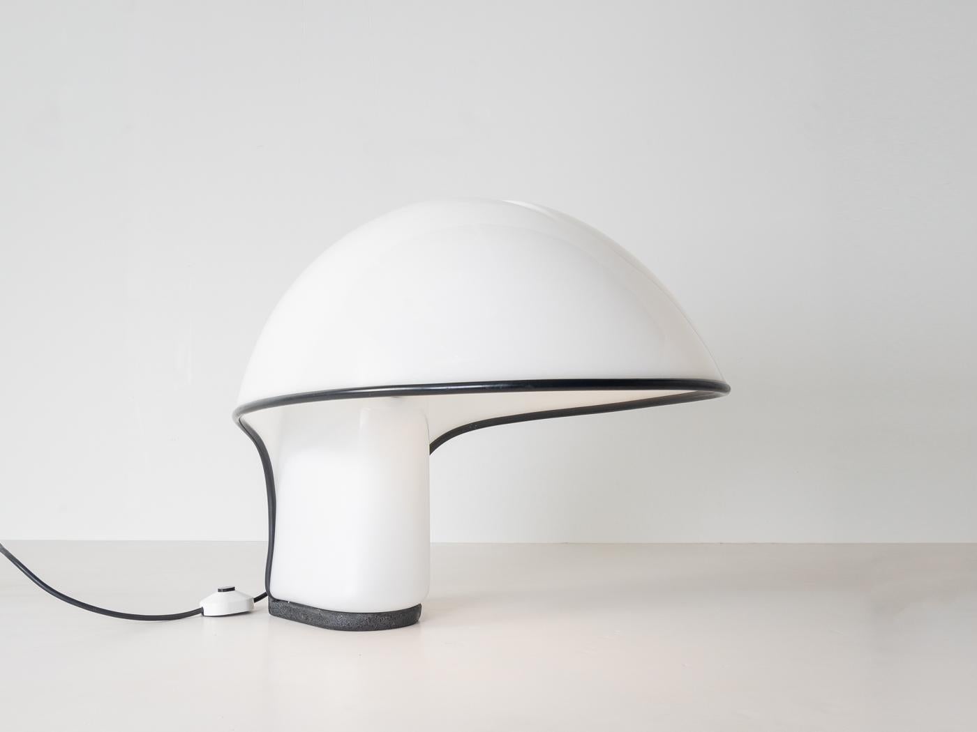 Mid-Century moderno Lampada da tavolo ALBANELLA, Ermanno Lampa & Sergio Brazzoli per Harvey Guzzini in vendita