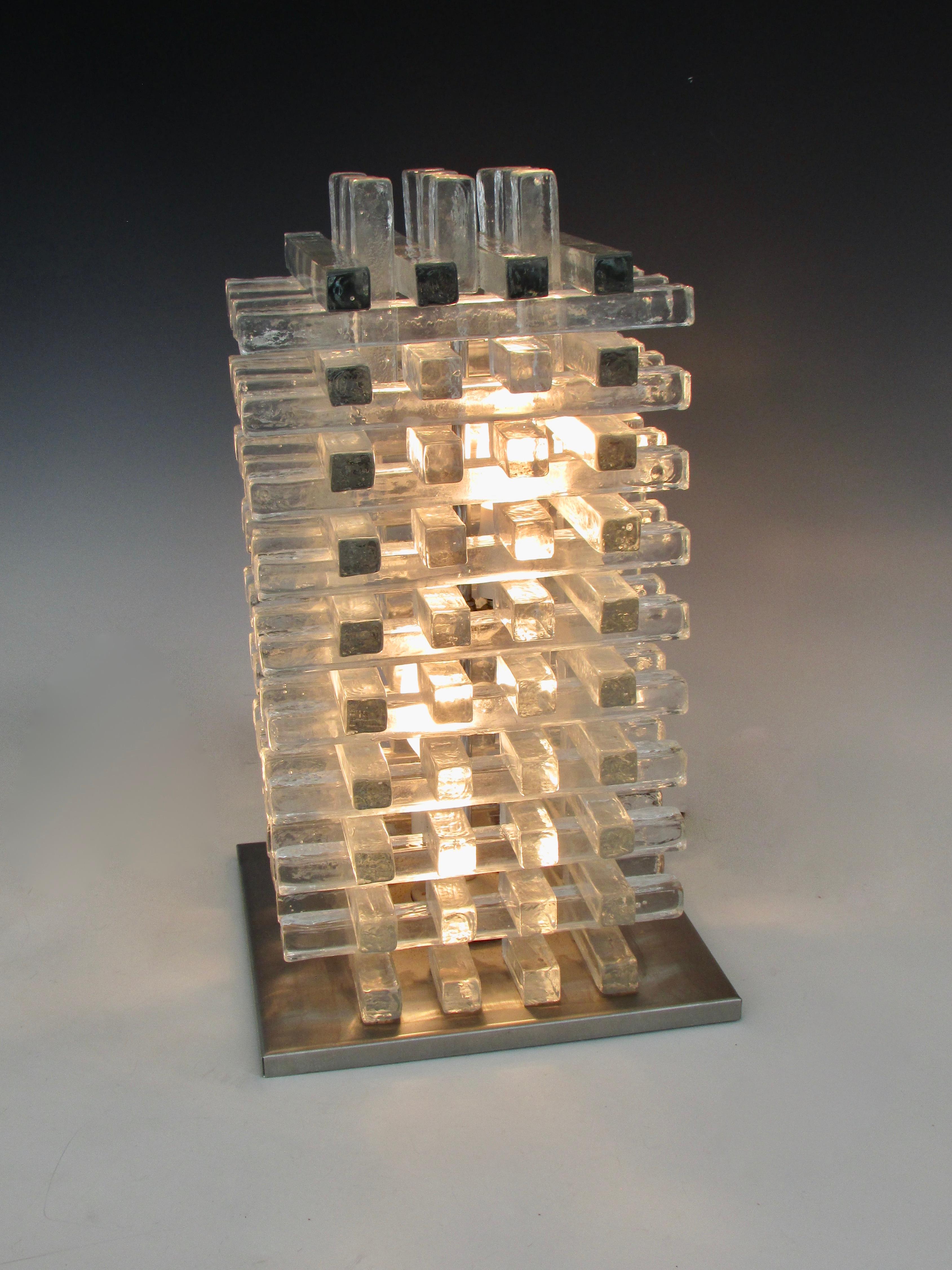 Mid-Century Modern Albano Poli pour Poliarte Jenga, lampe de bureau en verre italien transparent empilée en vente