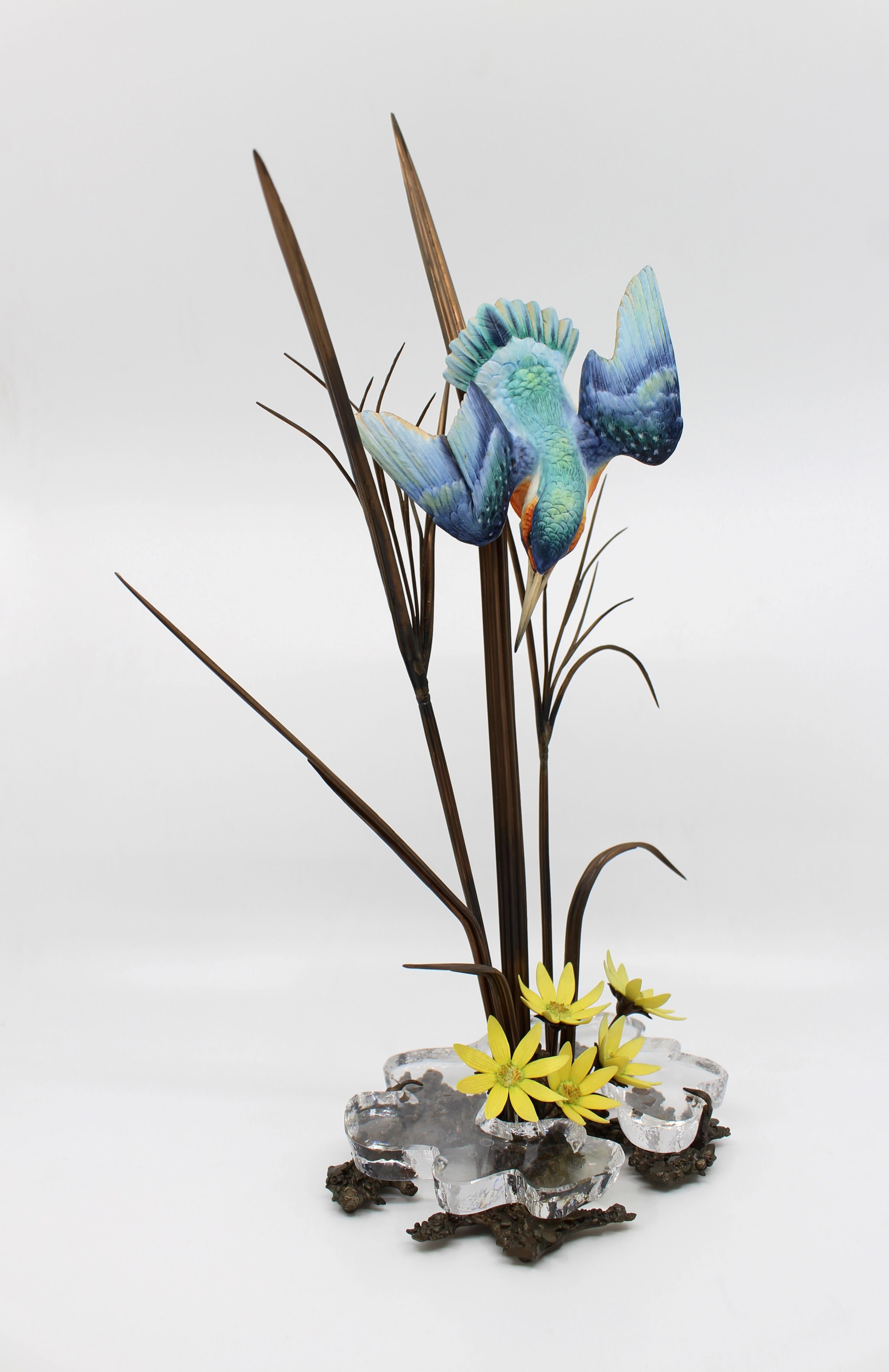 Manufacturer Albany Fine China Ltd England, Worcester
Bird Kingfisher 
Composition porcelain bird and flowers on bronze with rock crystal to the base
Measures: Height 40.5 cm / 16 in
Modeller David Burnham-Smith
Factory mark stamped Albany to