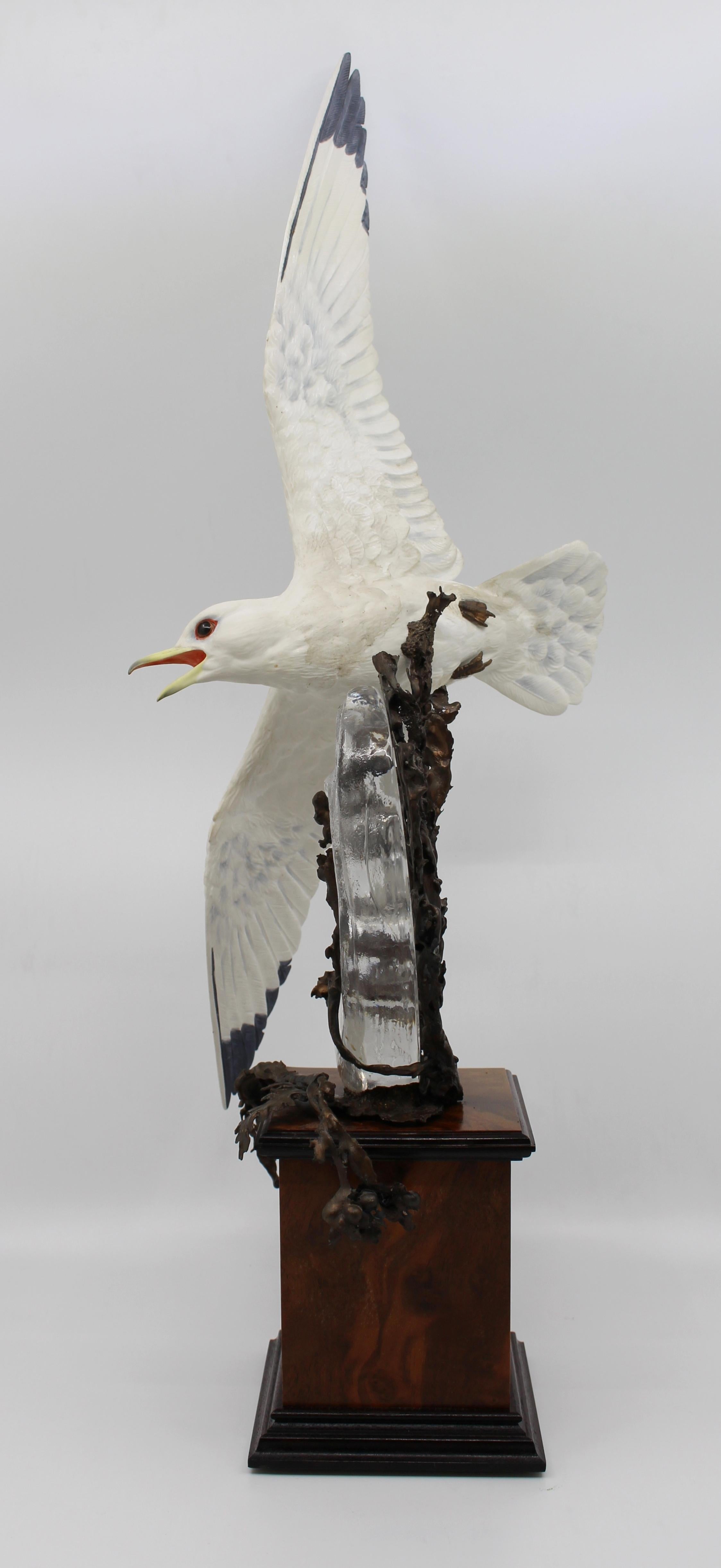 Albany Limited Edition Kittiwake Sculpture Porcelain on Bronze and Rock Crystal For Sale 1