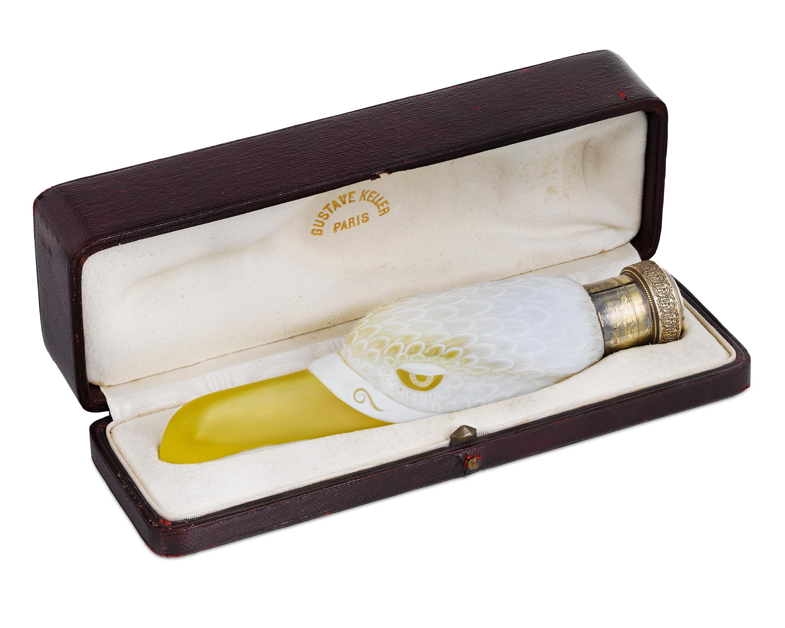 Albatross-Parfüm aus Kamee-Glas von Thomas Webb & Sons (Englisch) im Angebot