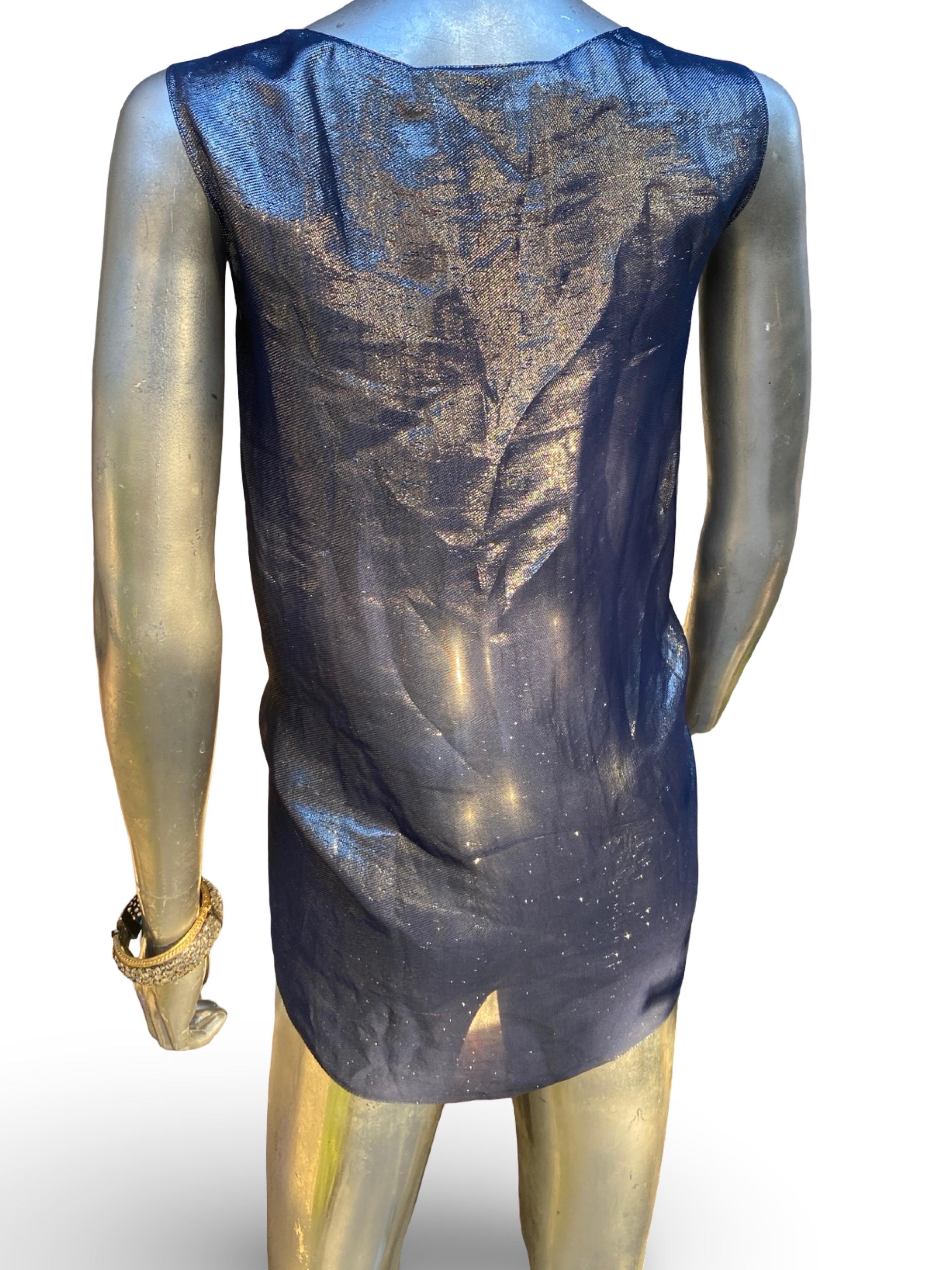 Alber Elbaz für Lanvin Paris 2007 Metallisch Blaue Drapierte Bluse Größe FR36 US4 im Angebot 1