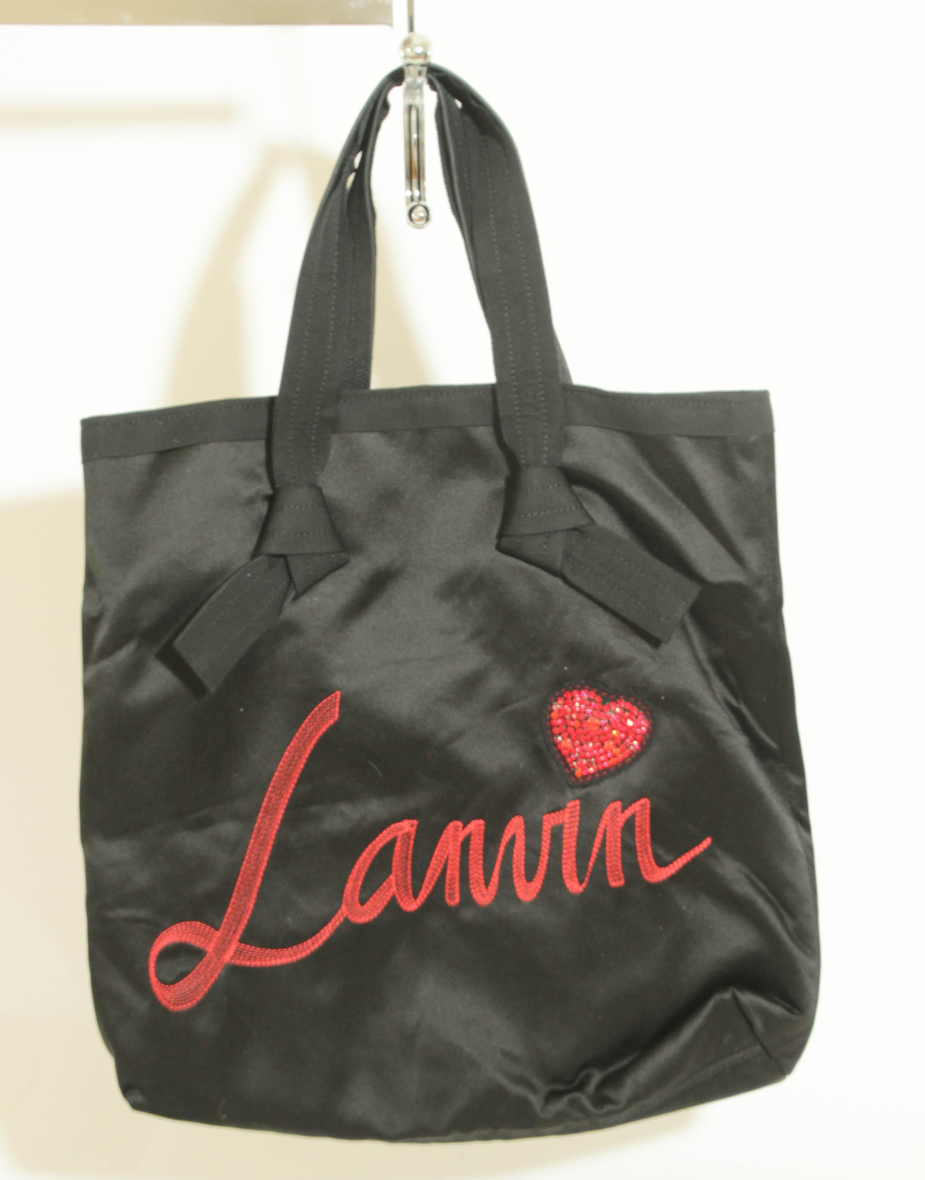 Alber Elbaz for Lanvin Paris Black Tote Bag with Red Embroideries In Good Condition For Sale In North Hollywood, CA