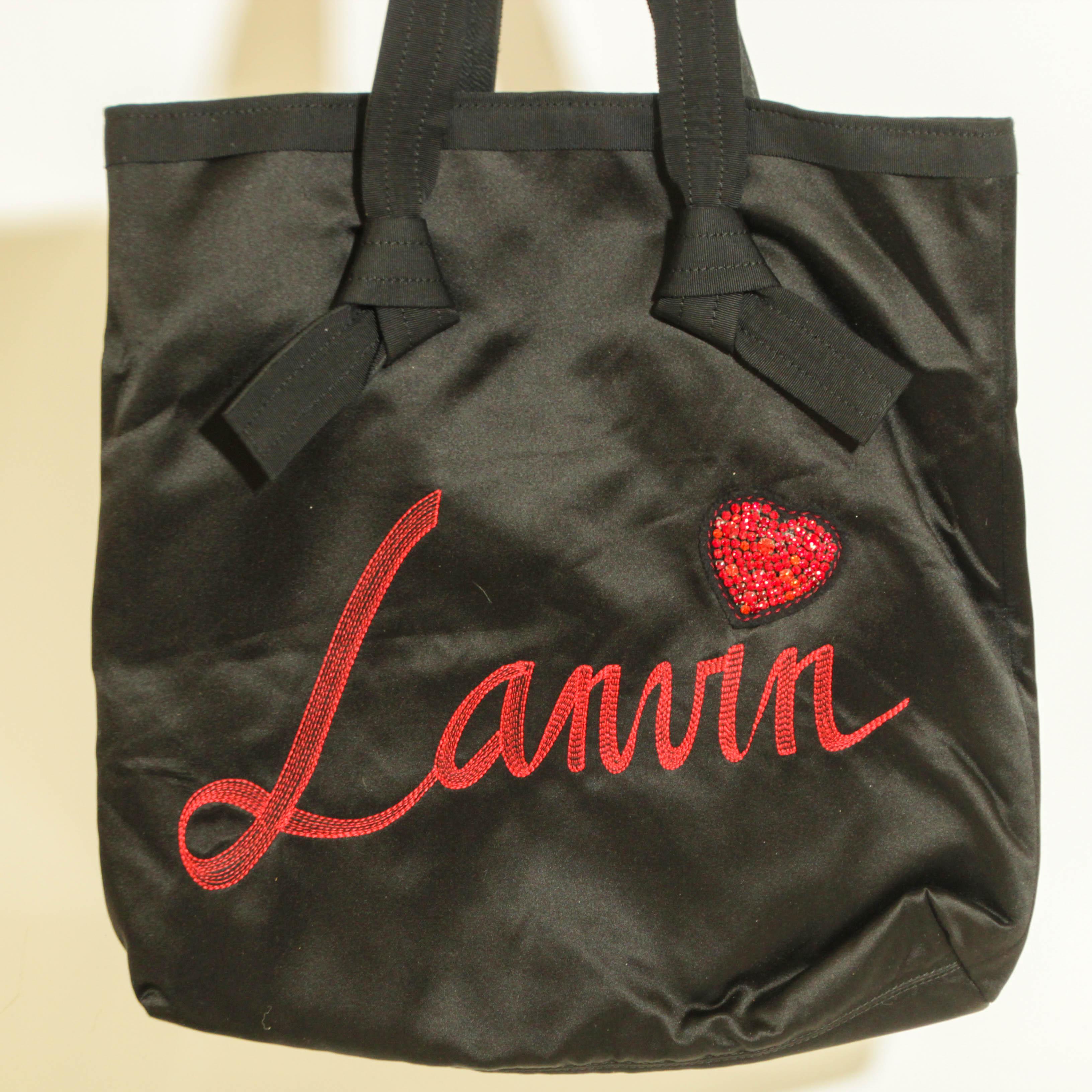 Women's or Men's Alber Elbaz for Lanvin Paris Black Tote Bag with Red Embroideries For Sale