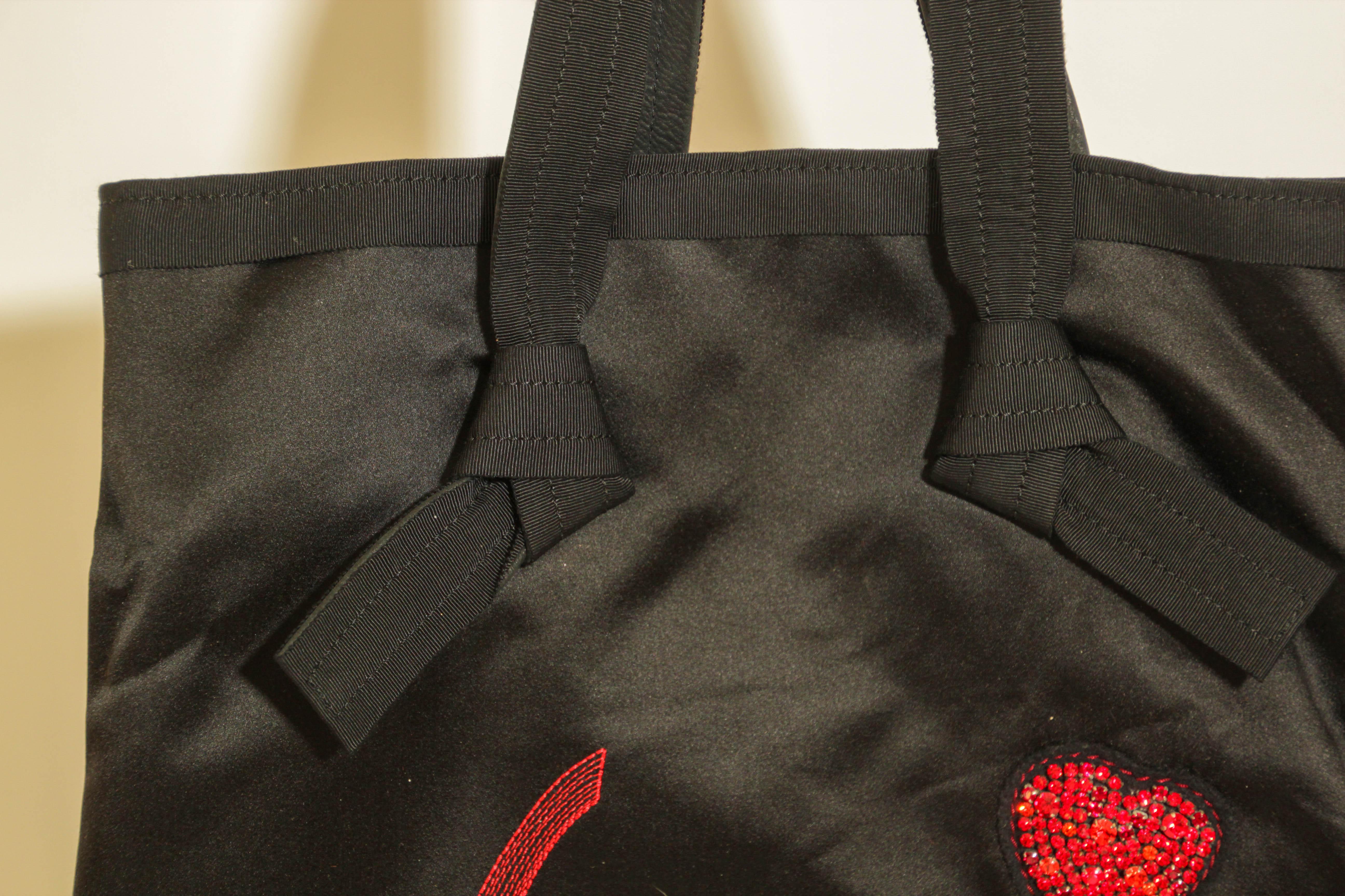 Alber Elbaz for Lanvin Paris Black Tote Bag with Red Embroideries For Sale 3