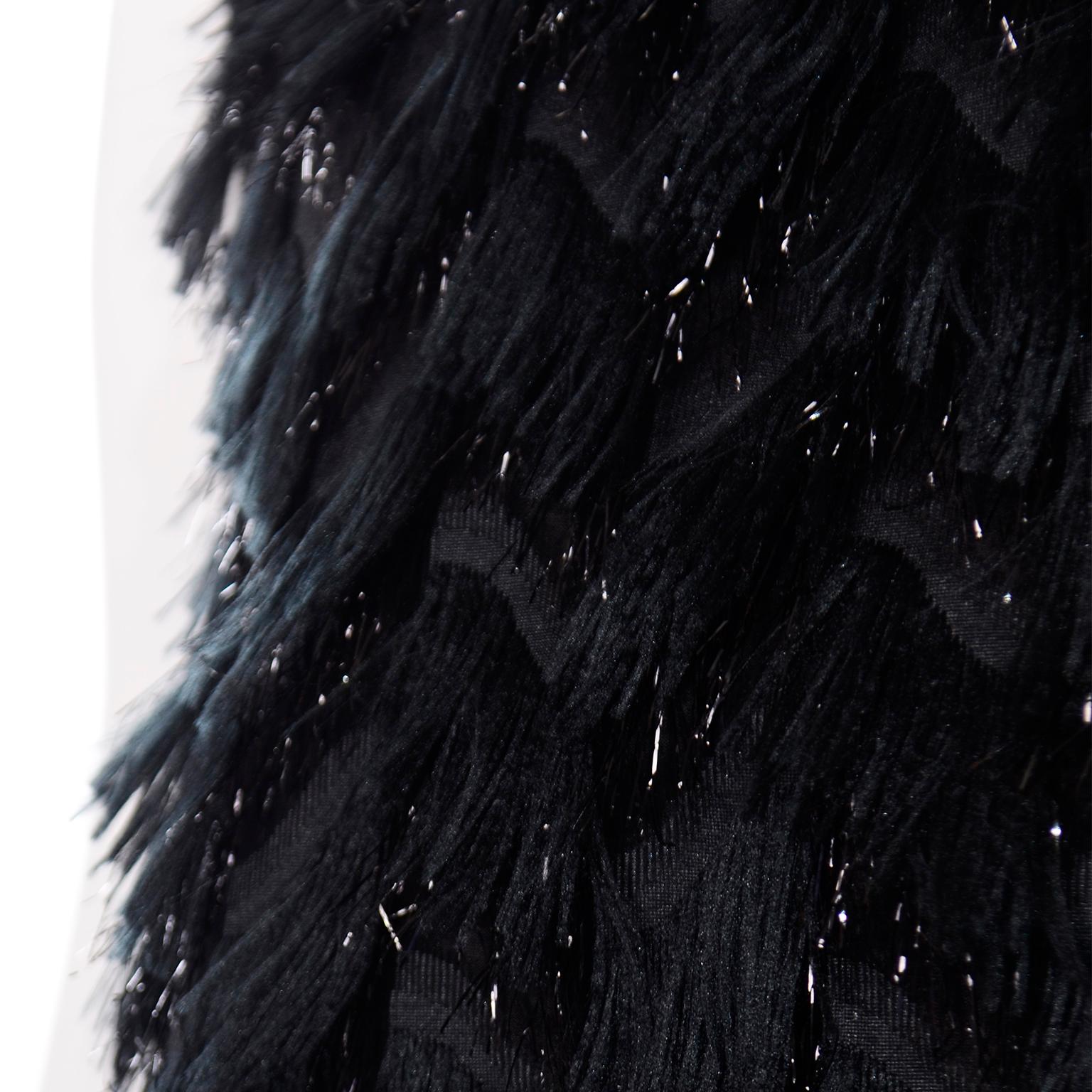Alber Elbaz pour Lanvin, haut de soirée sans manches à franges et œillets noirs, automne-hiver 2014 en vente 1