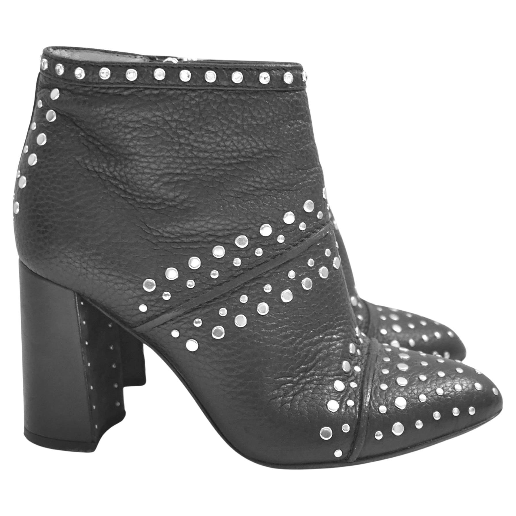Do Lanvin shoes run small?