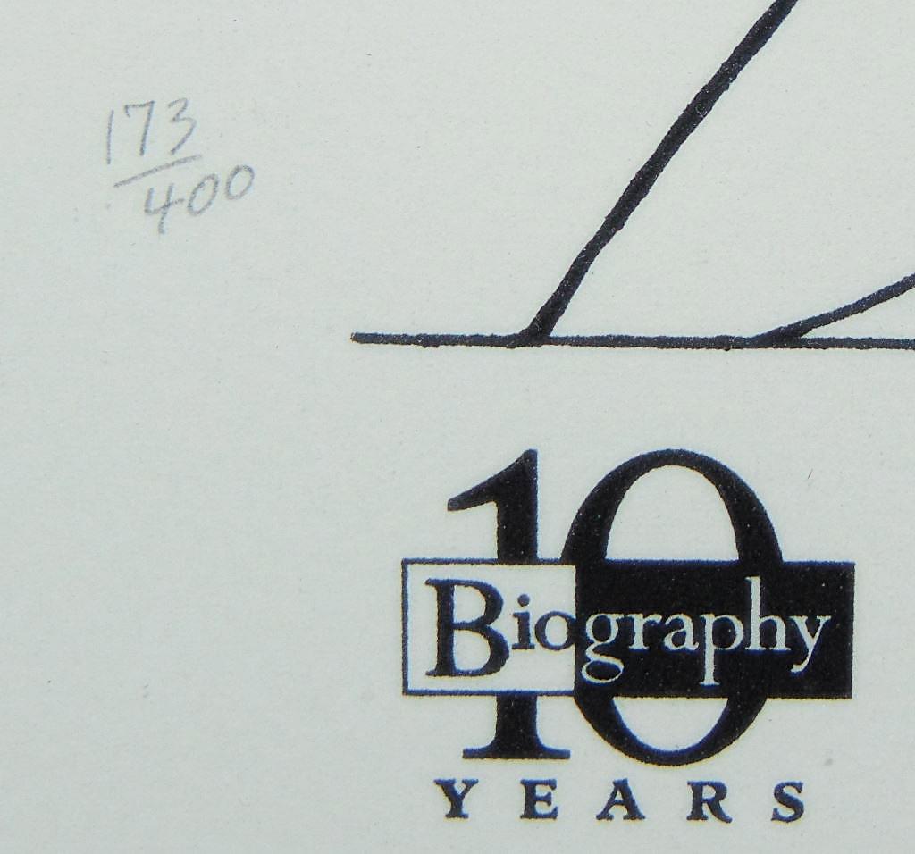 A & E-Biographie zum 10-jährigen Bestehen – Print von Albert Al Hirschfeld