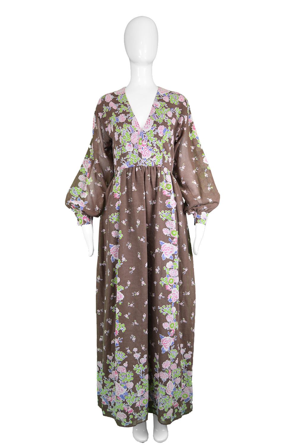 A beautiful vintage maxi length boho dress from the 70s by luxury American fashion designer, Albert Capraro who designed for Oscar de La Renta before starting his own label in 1974, and dressed the likes of Betty Ford and Polly Bergen. In a brown